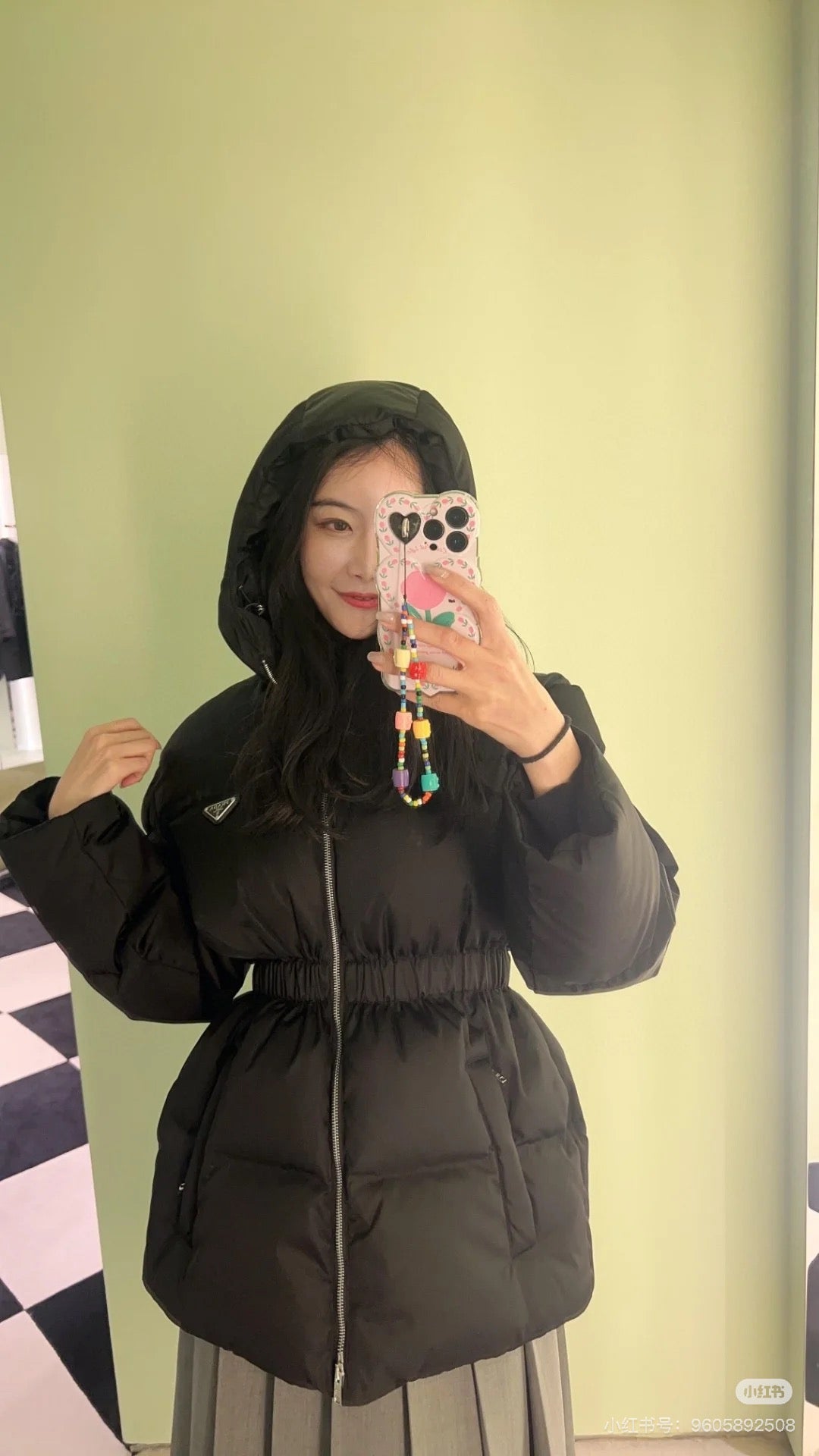 프라다 리나일론 후드 푸퍼 자켓