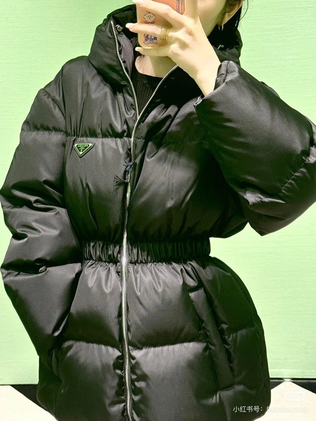 프라다 리나일론 후드 푸퍼 자켓