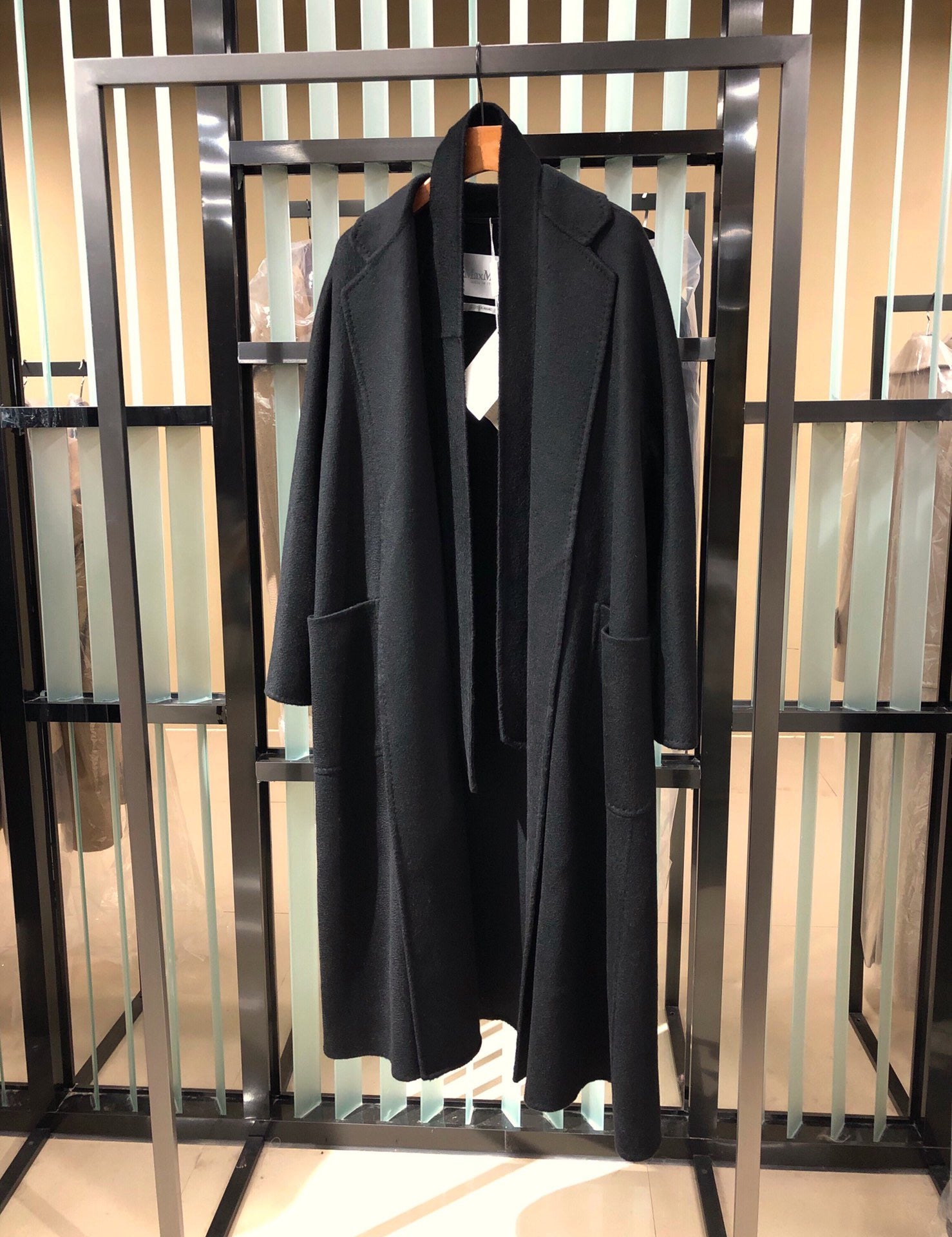 막스마라 라브로 (루드밀라)  코트 (블랙)