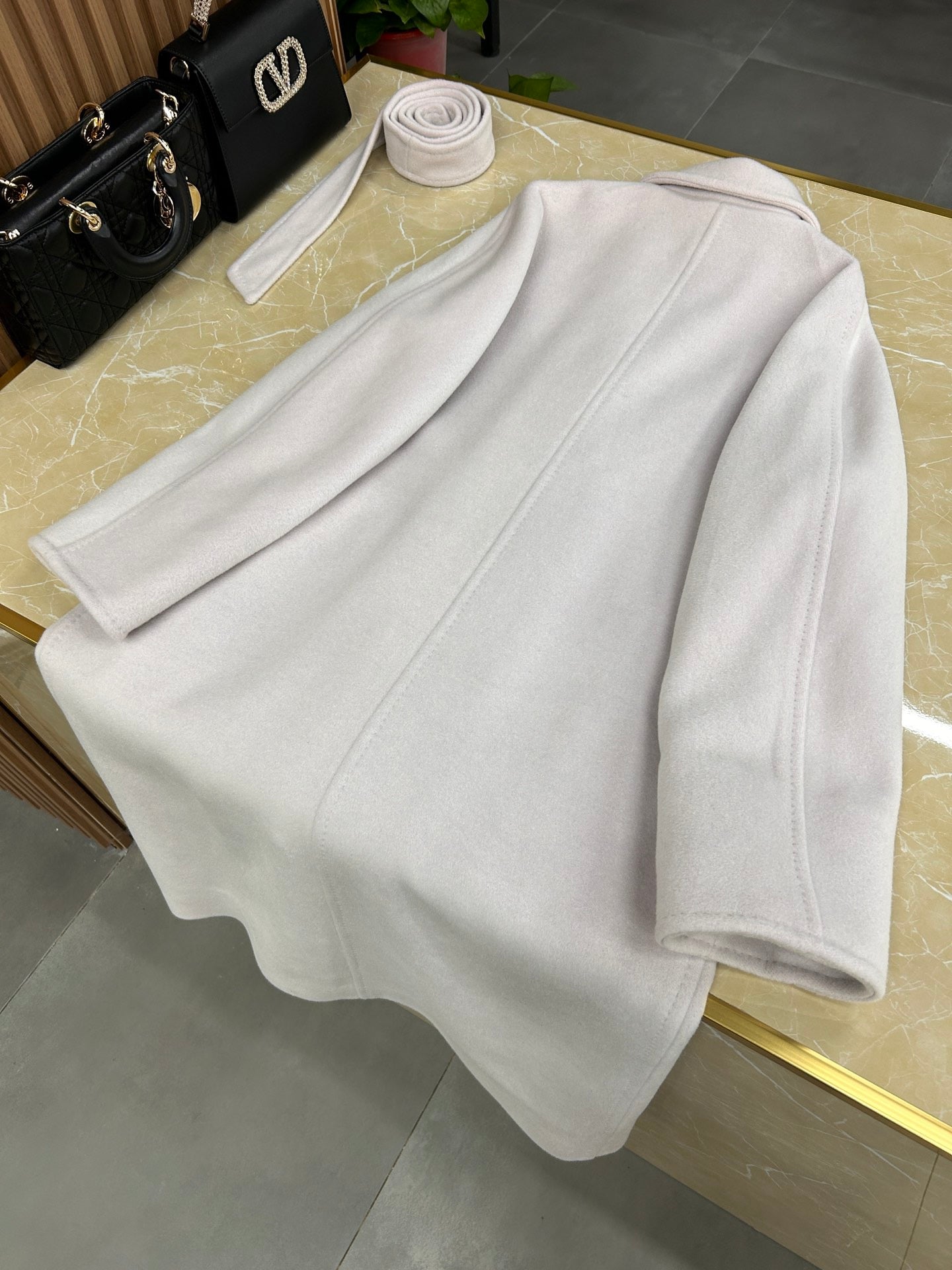 막스마라 마담 (101801 아이콘) 코트 (화이트)