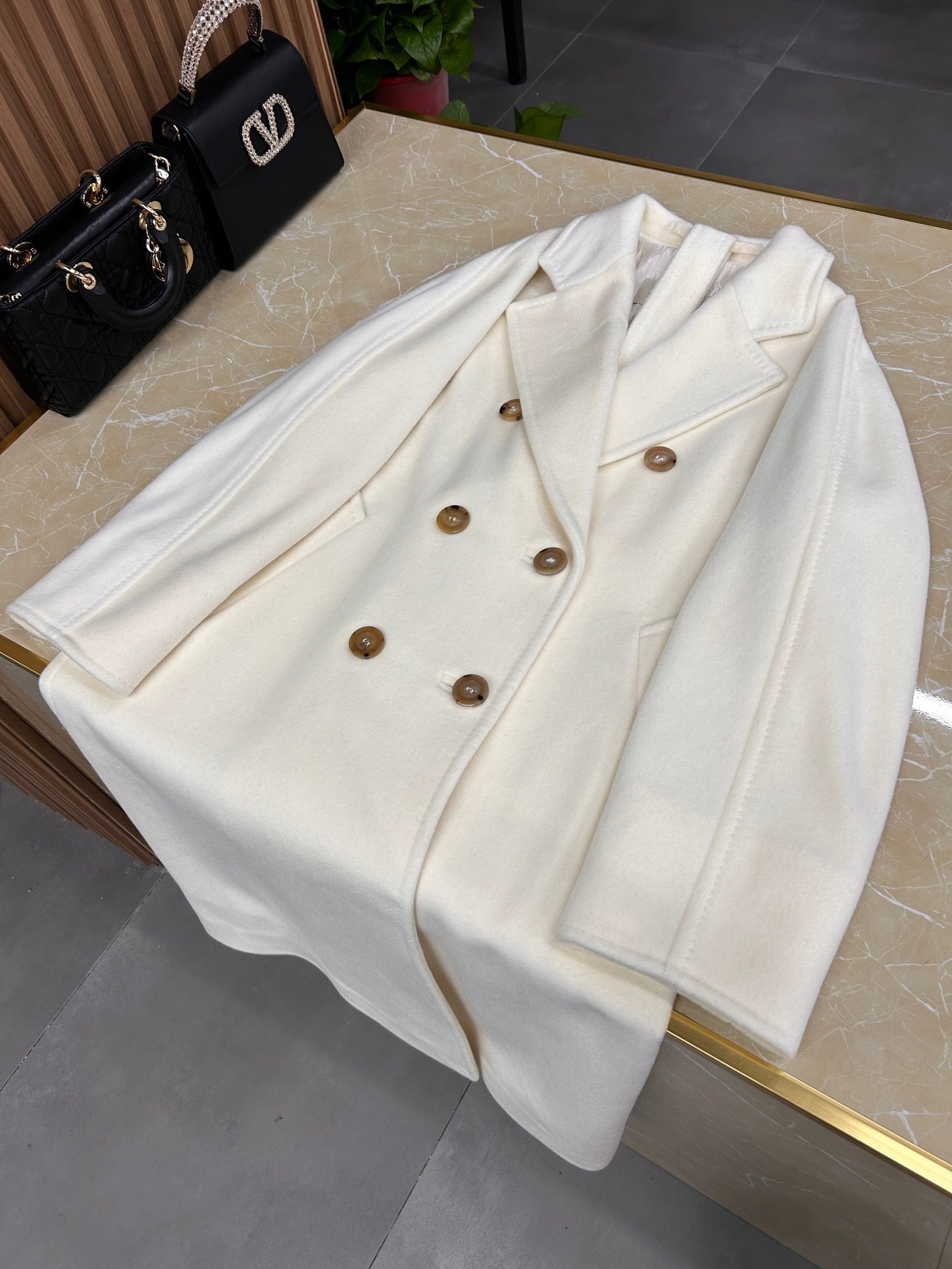 막스마라 마담 (101801 아이콘) 코트 (아이보리)