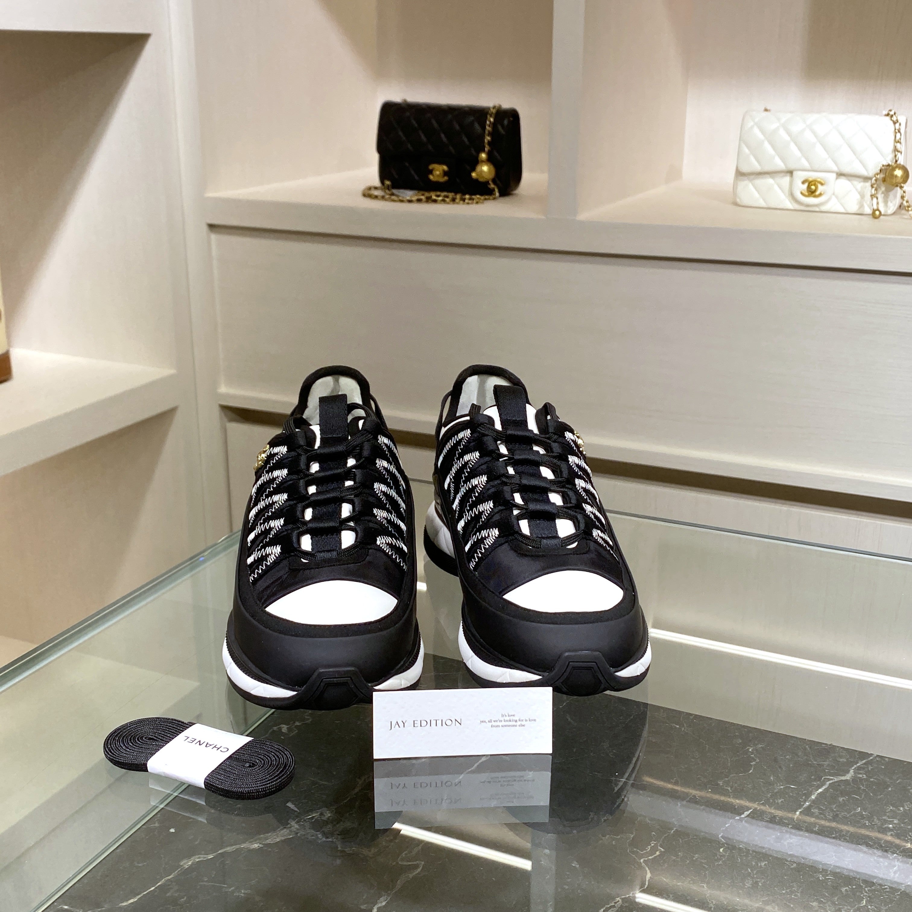 국내) 미세하자) 샤넬 25C 믹스드파이버 스니커즈 / 블랙 37