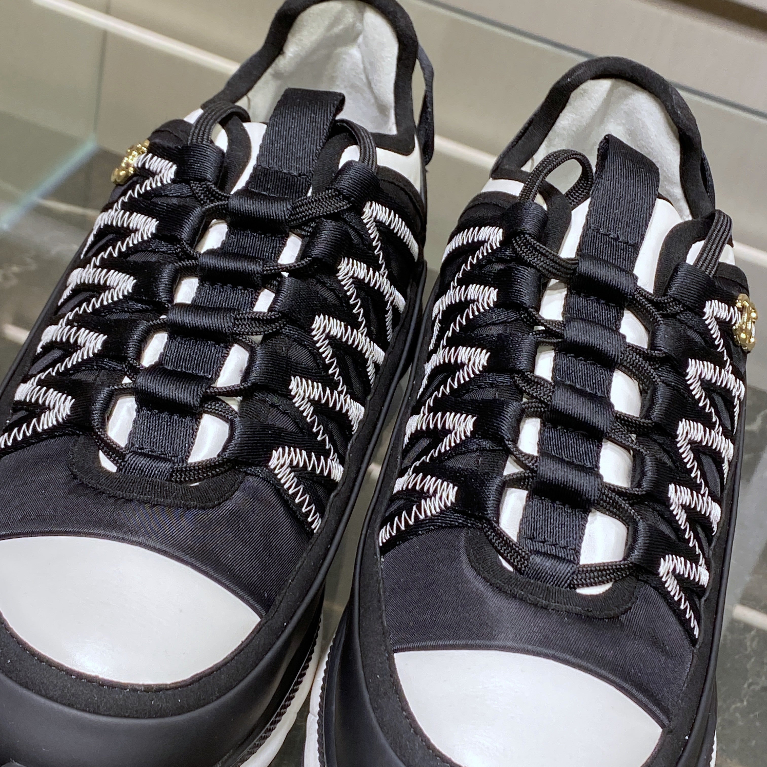 국내) 미세하자) 샤넬 25C 믹스드파이버 스니커즈 / 블랙 37