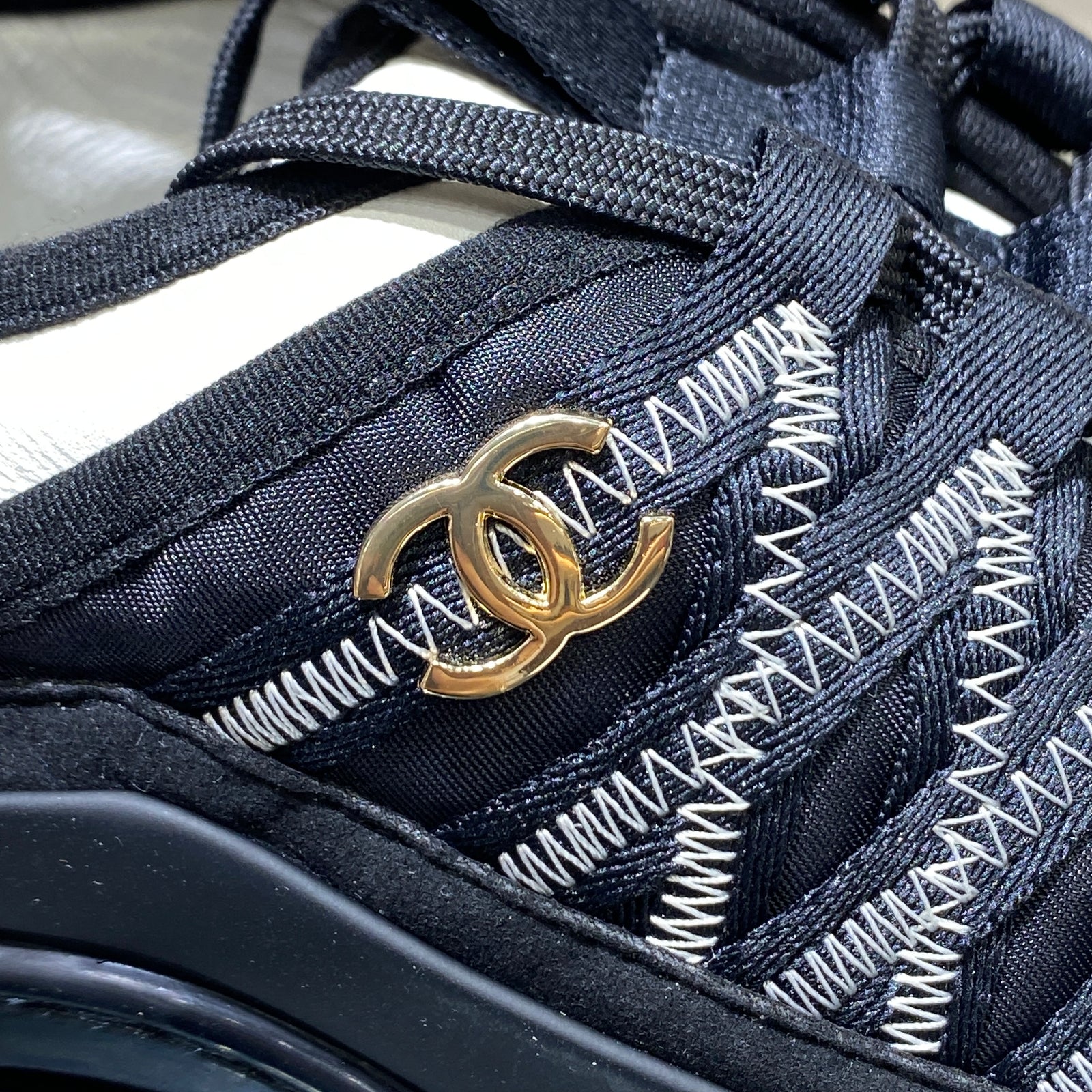 국내) 미세하자) 샤넬 25C 믹스드파이버 스니커즈 / 블랙 37