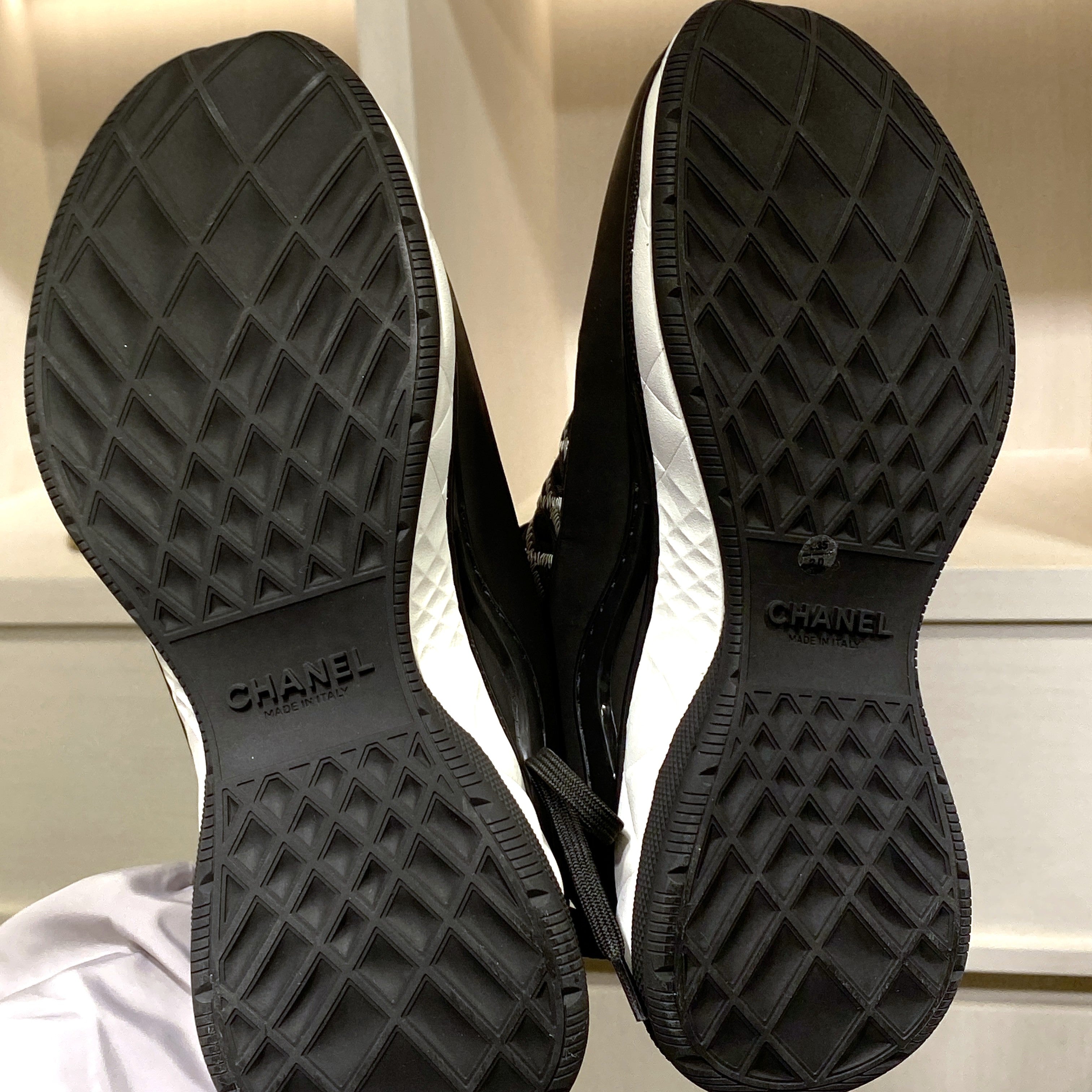 국내) 미세하자) 샤넬 25C 믹스드파이버 스니커즈 / 블랙 37