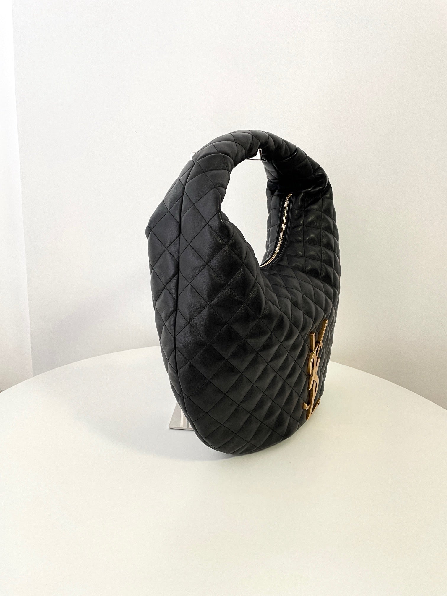 생로랑 퀄팅 나파 ICARE 호보 백