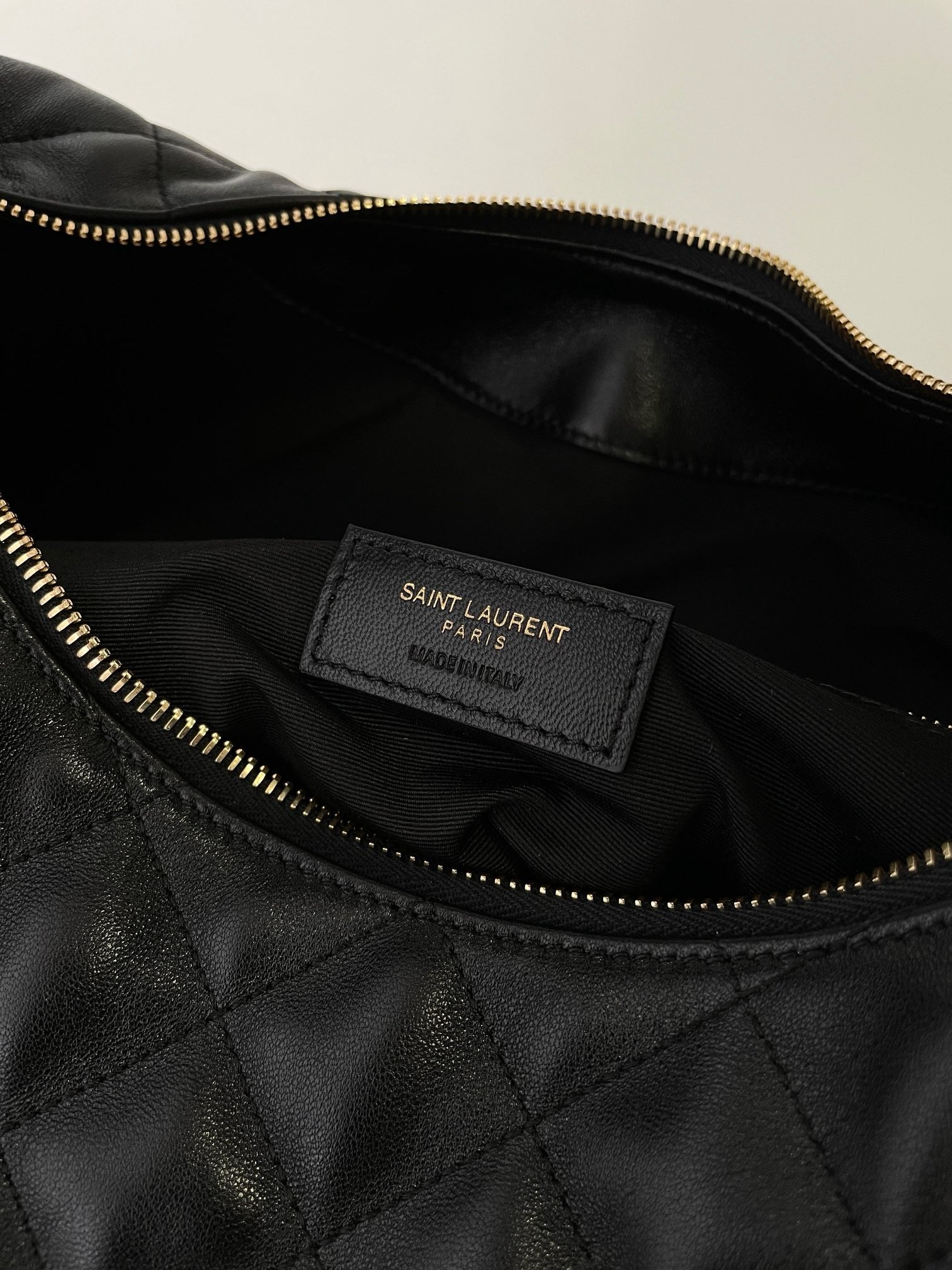 생로랑 퀄팅 나파 ICARE 호보 백