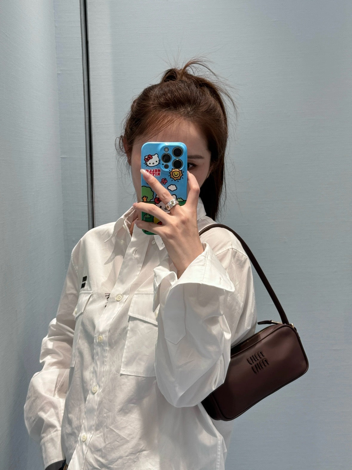 미우미우 가죽 파우치