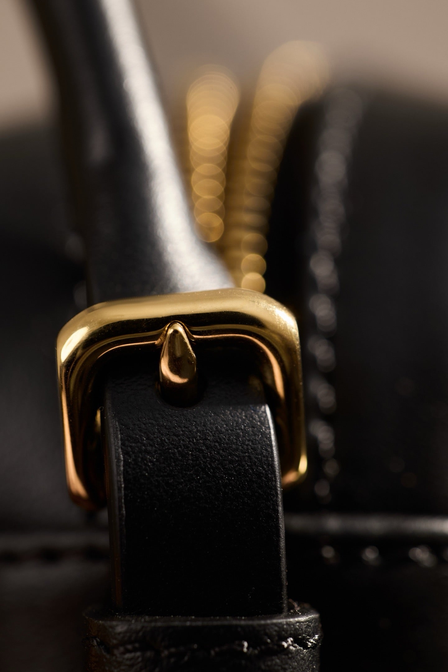 미우미우 가죽 파우치