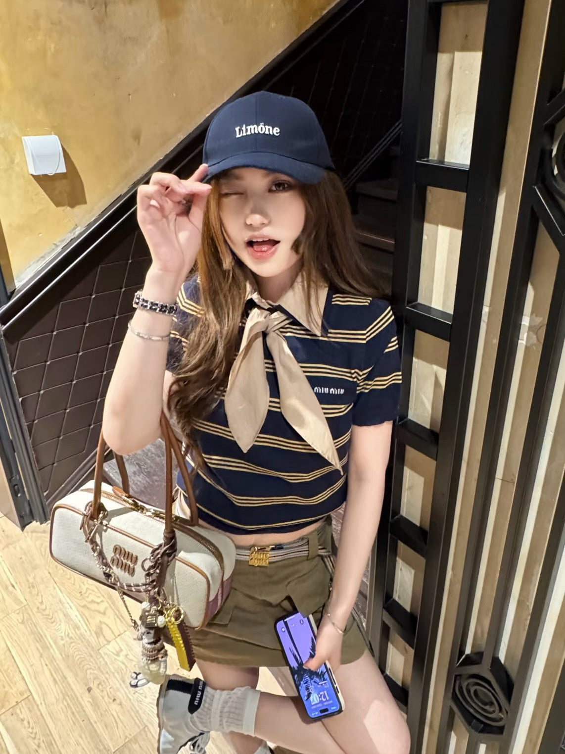 미우미우 캔버스 및 가죽 보 백