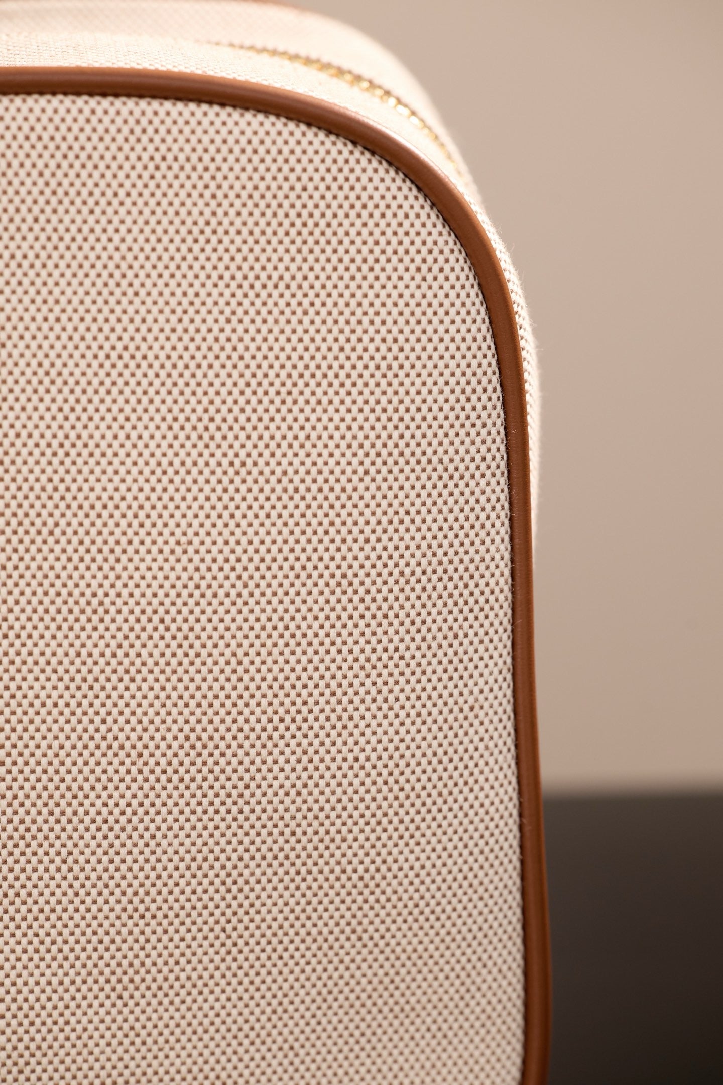 미우미우 캔버스 및 가죽 보 백 라지