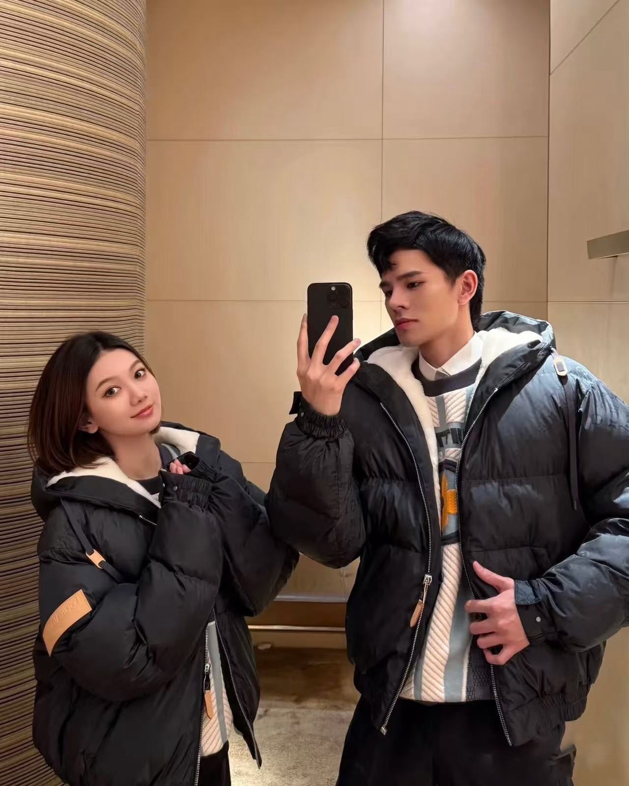 루이비통 모노그램 다운 자켓