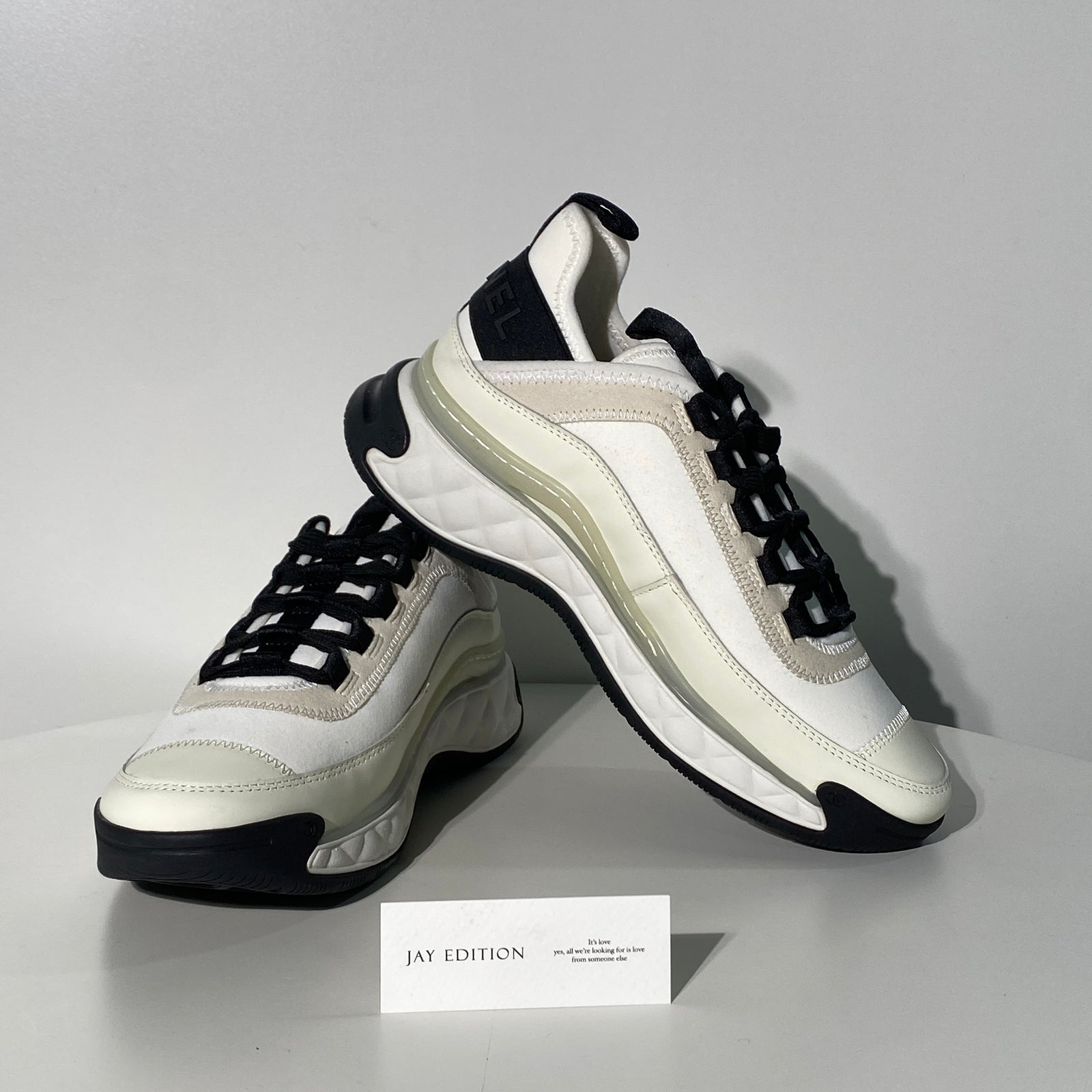 국내) 초미세하자) 샤넬 믹스드파이버 / 화이트 37