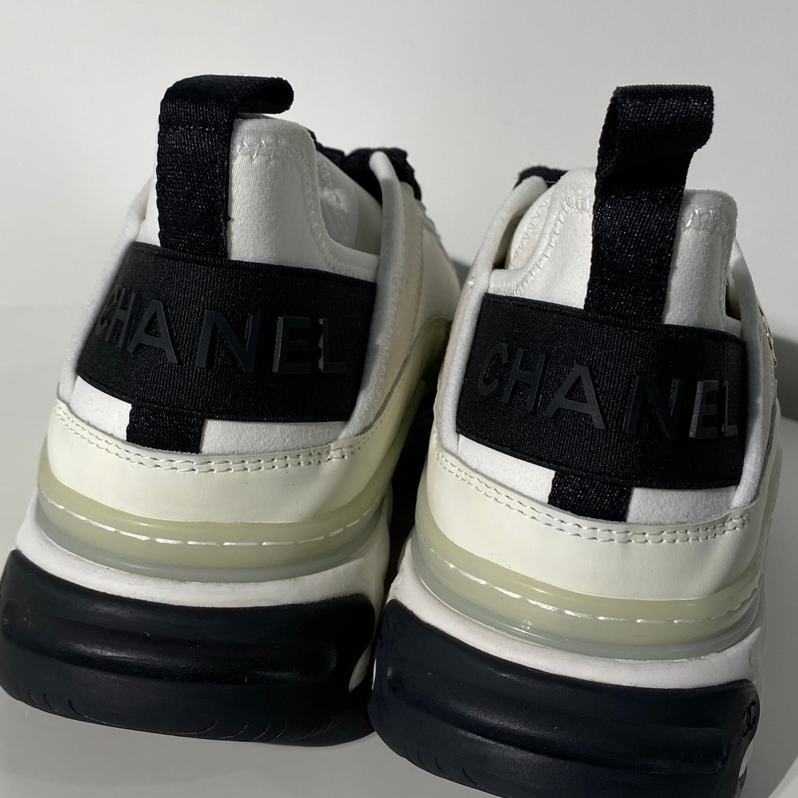 국내) 초미세하자) 샤넬 믹스드파이버 / 화이트 37