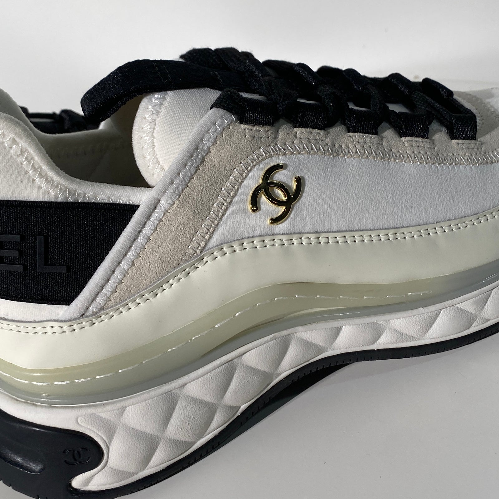 국내) 초미세하자) 샤넬 믹스드파이버 / 화이트 37