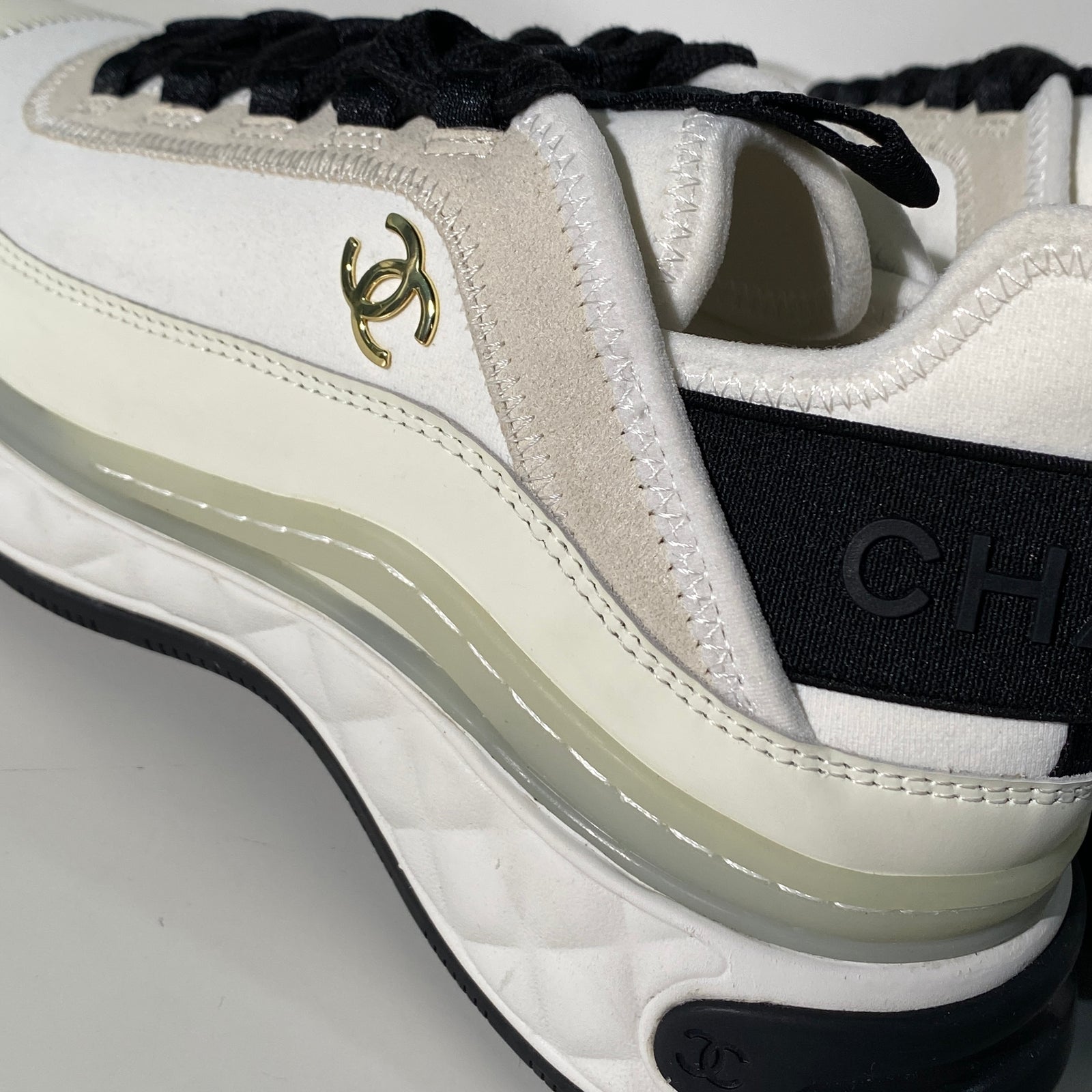 국내) 초미세하자) 샤넬 믹스드파이버 / 화이트 37