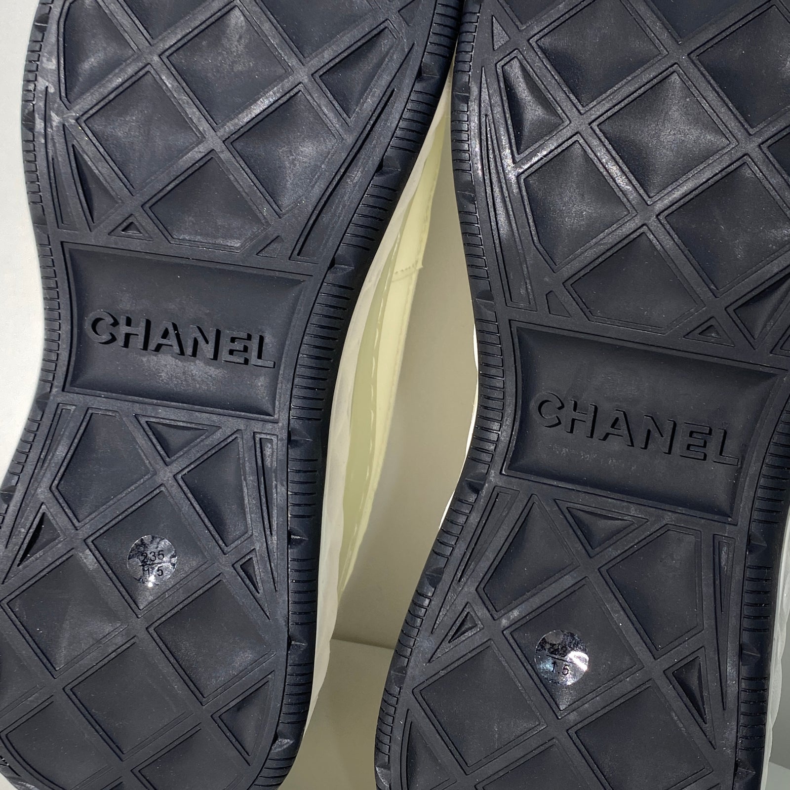 국내) 초미세하자) 샤넬 믹스드파이버 / 화이트 37