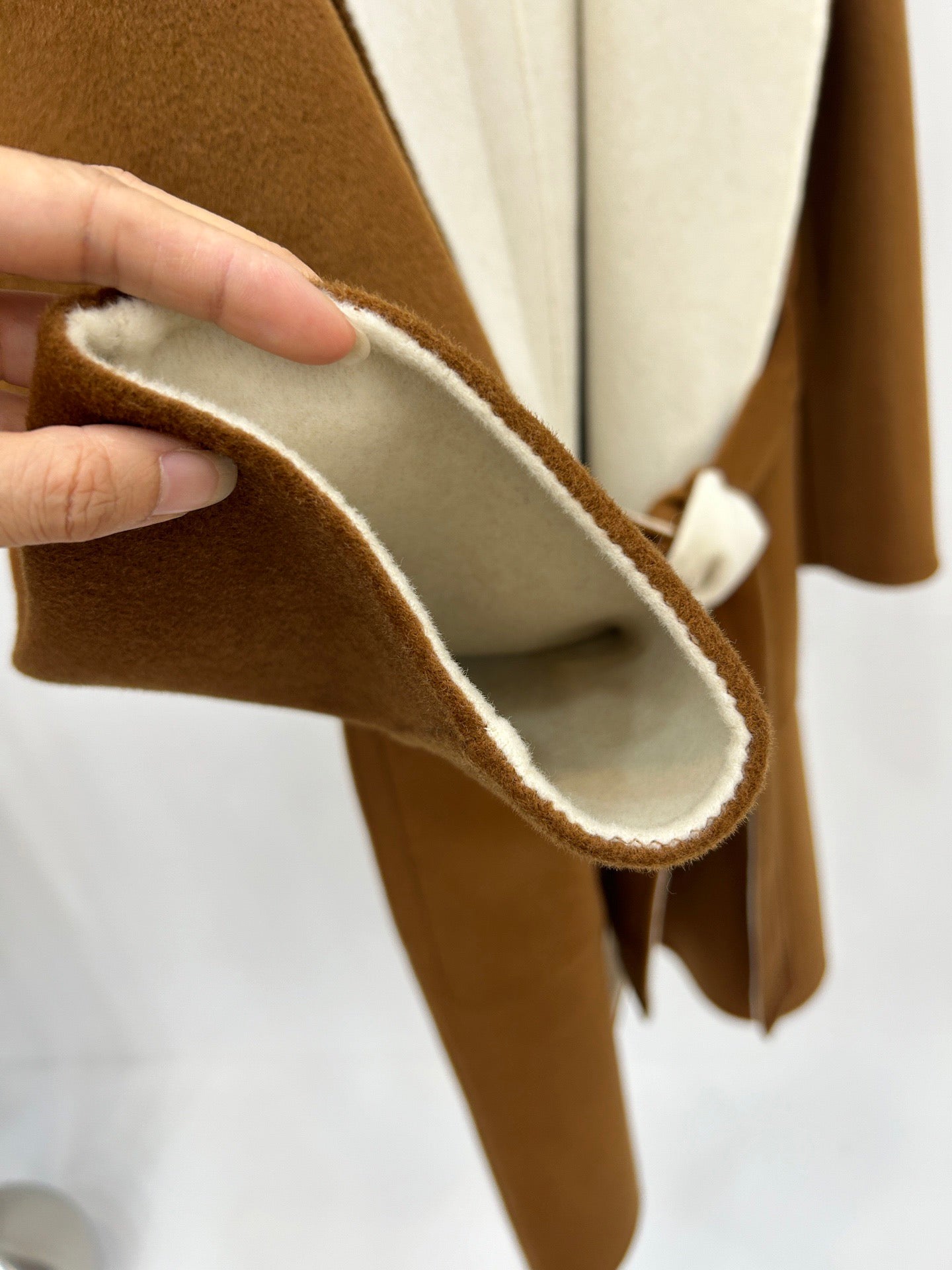 로로피아나 캐시미어 코트