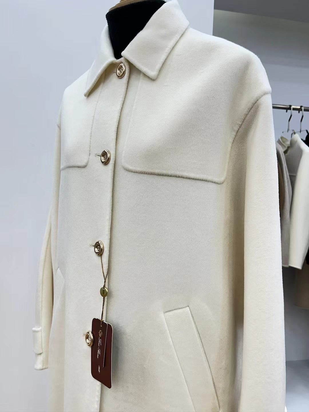 로로피아나 캐시미어 코트