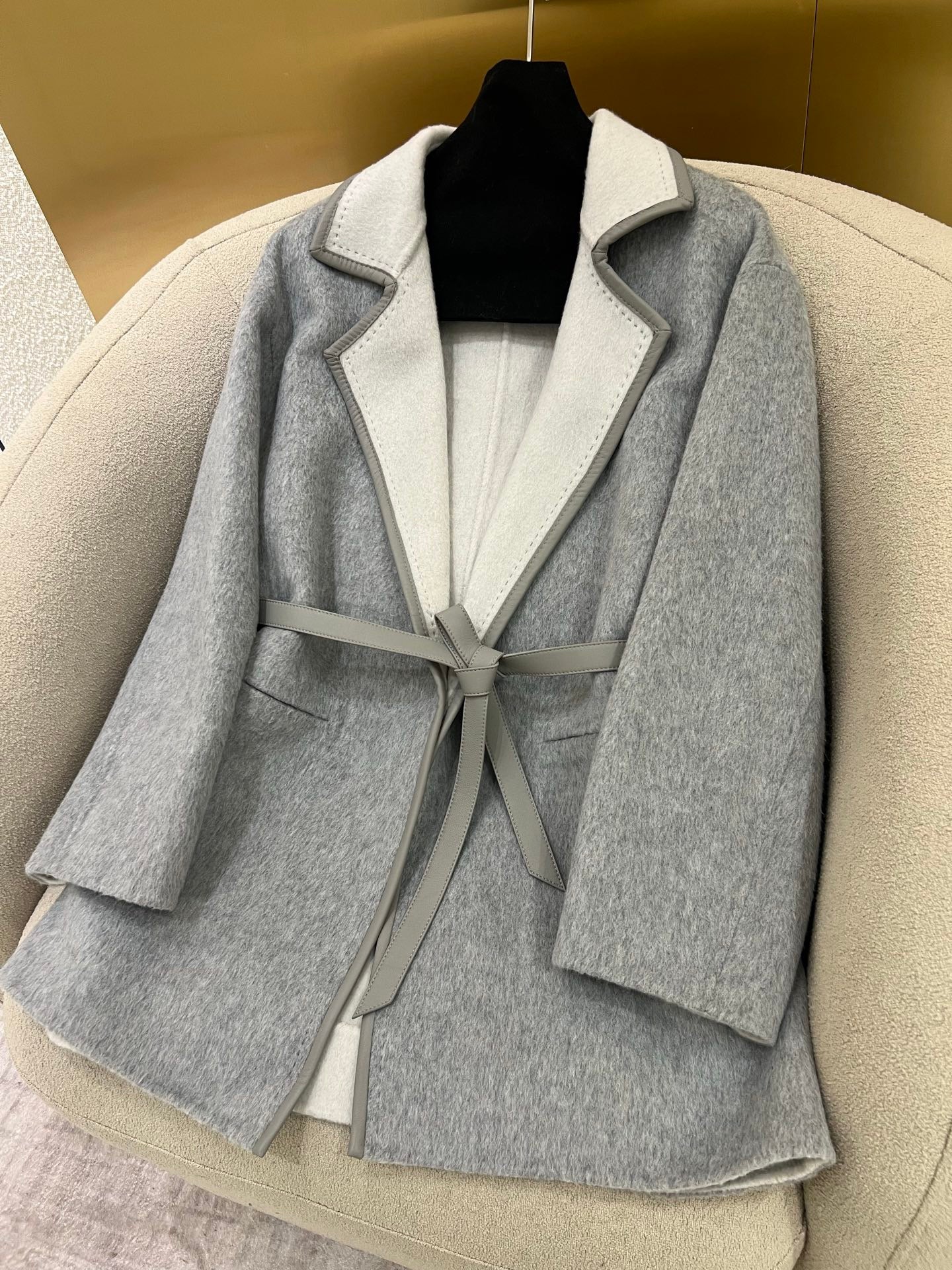 로로피아나 리버시블 벨크로 자켓