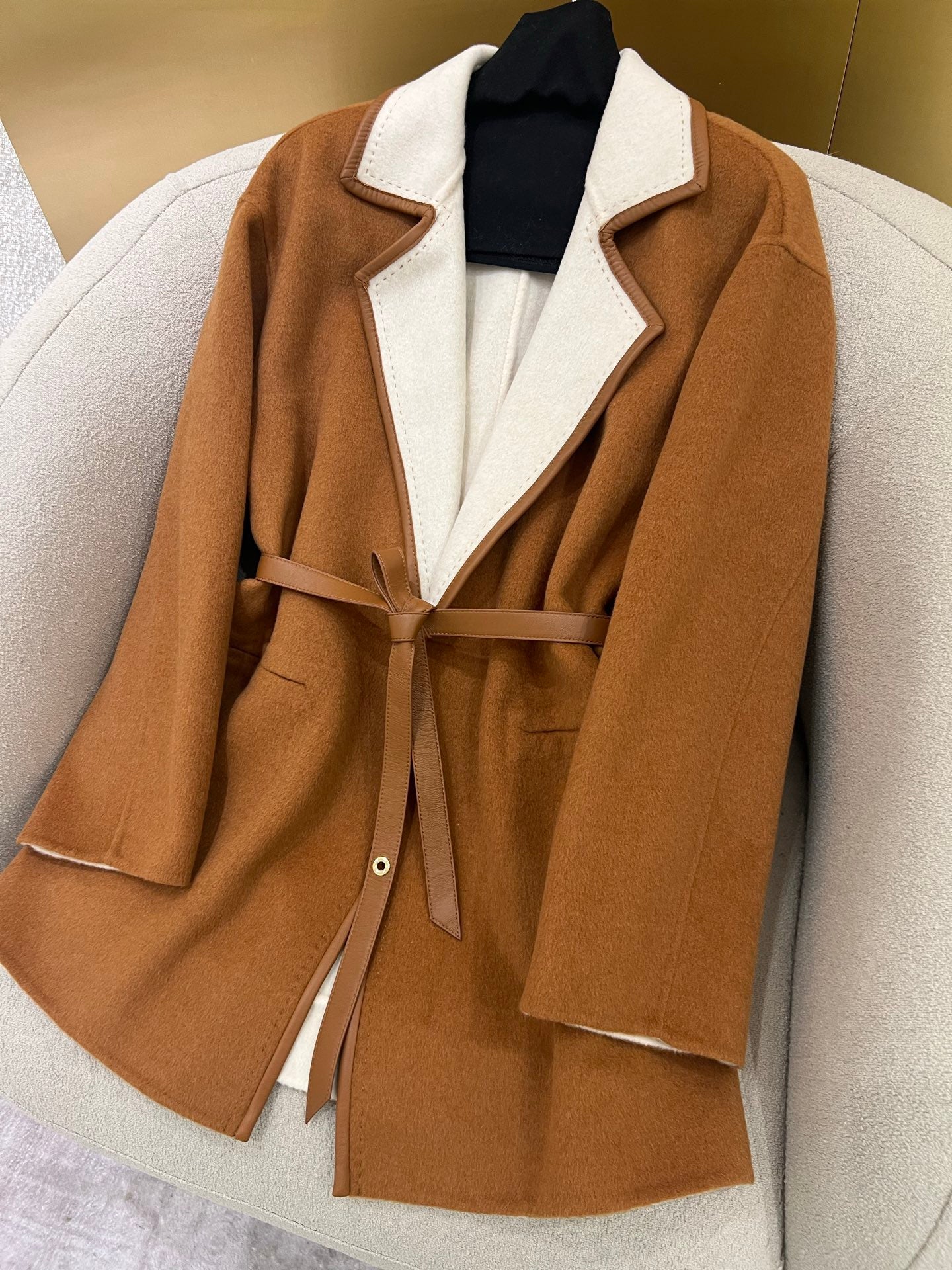 로로피아나 리버시블 벨크로 자켓