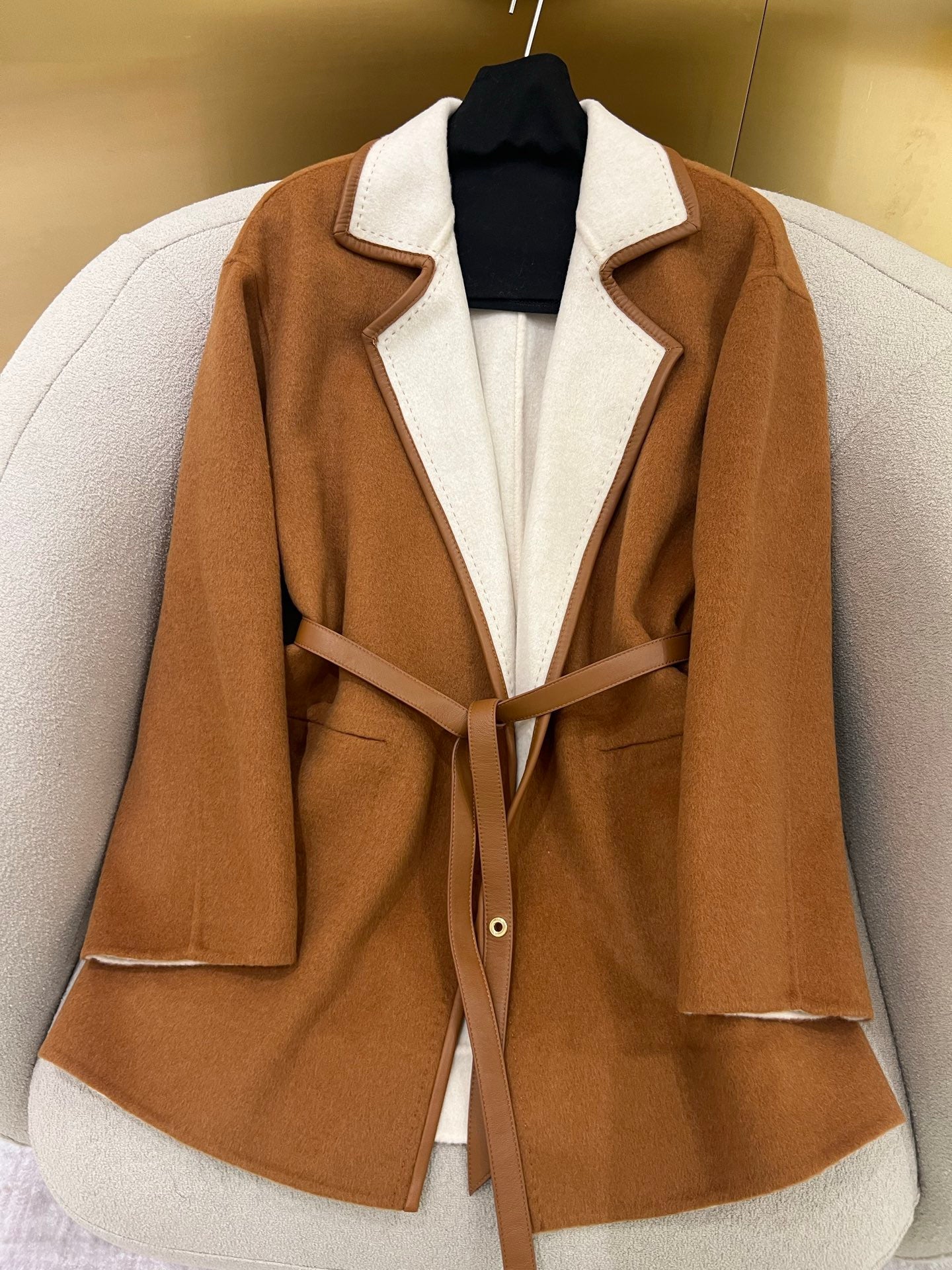 로로피아나 리버시블 벨크로 자켓