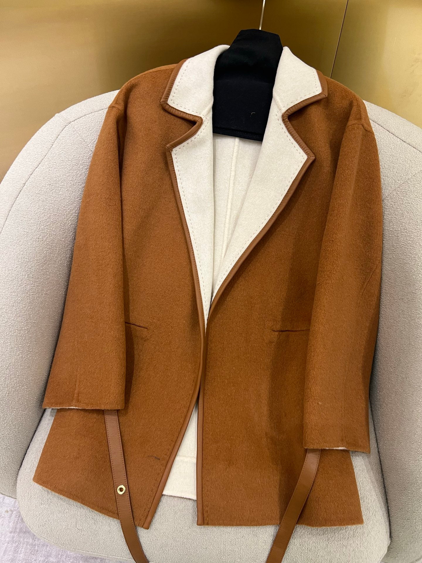 로로피아나 리버시블 벨크로 자켓