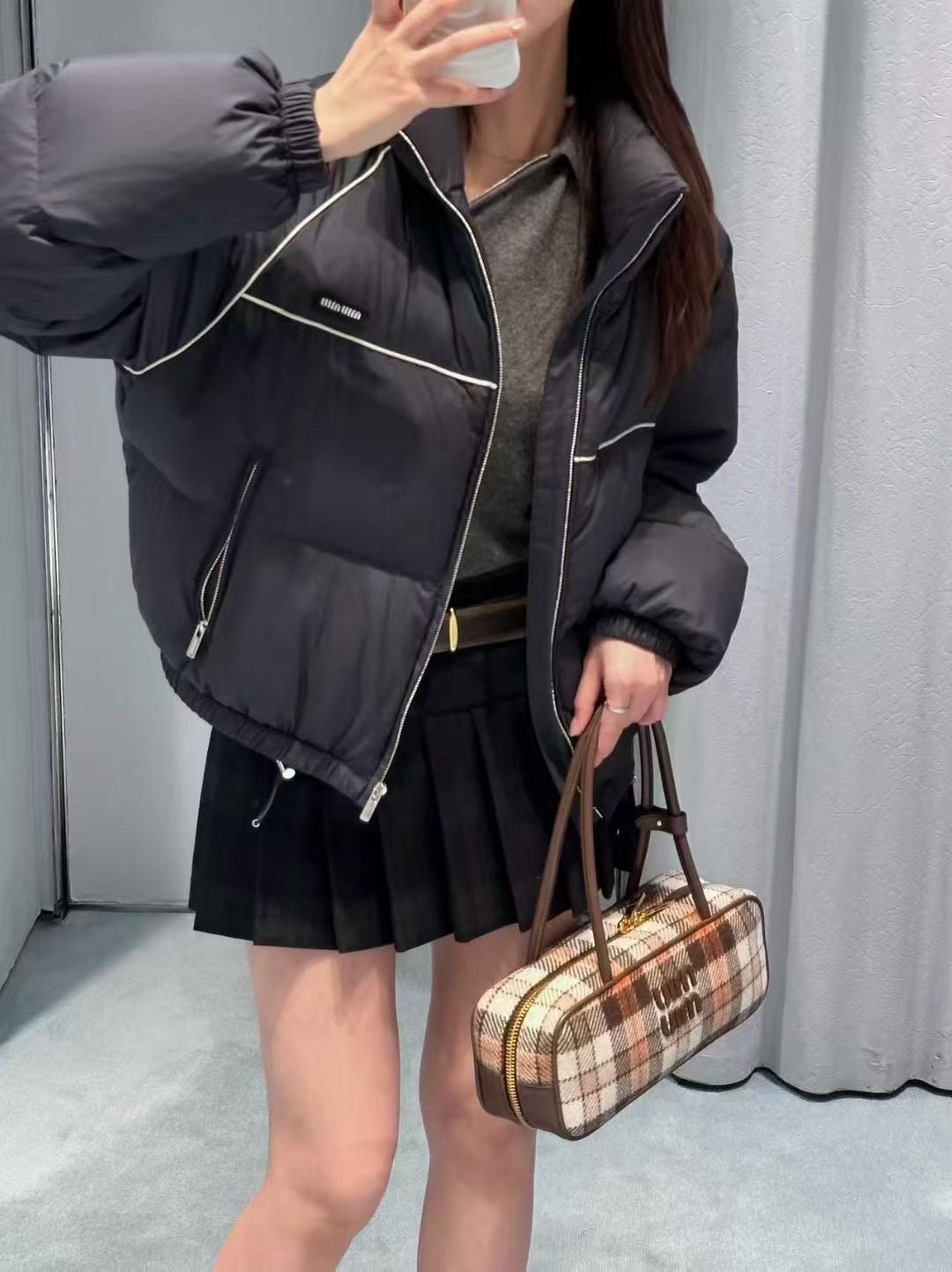 미우미우 테크니컬 퐁제 다운 자켓