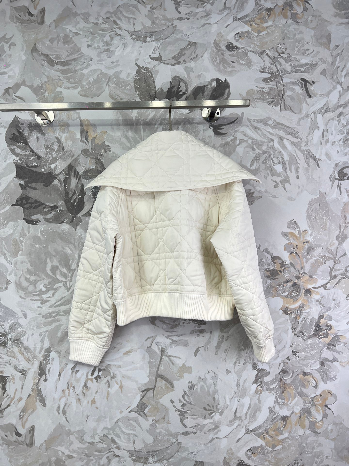 디올 매크로 까나쥬 세일러 퀄팅 자켓