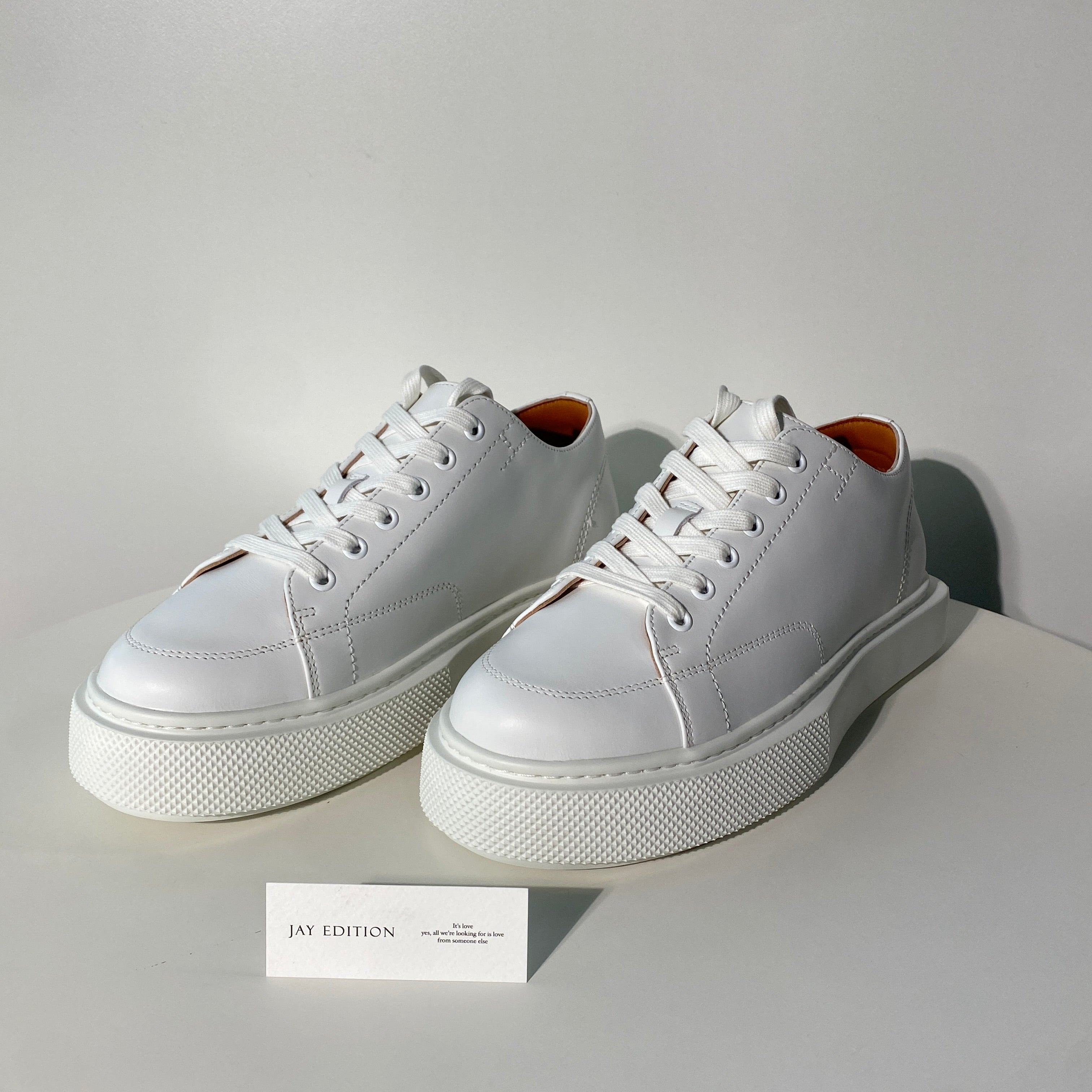 국내) 에르메스 하루 더비 스니커즈 화이트 42