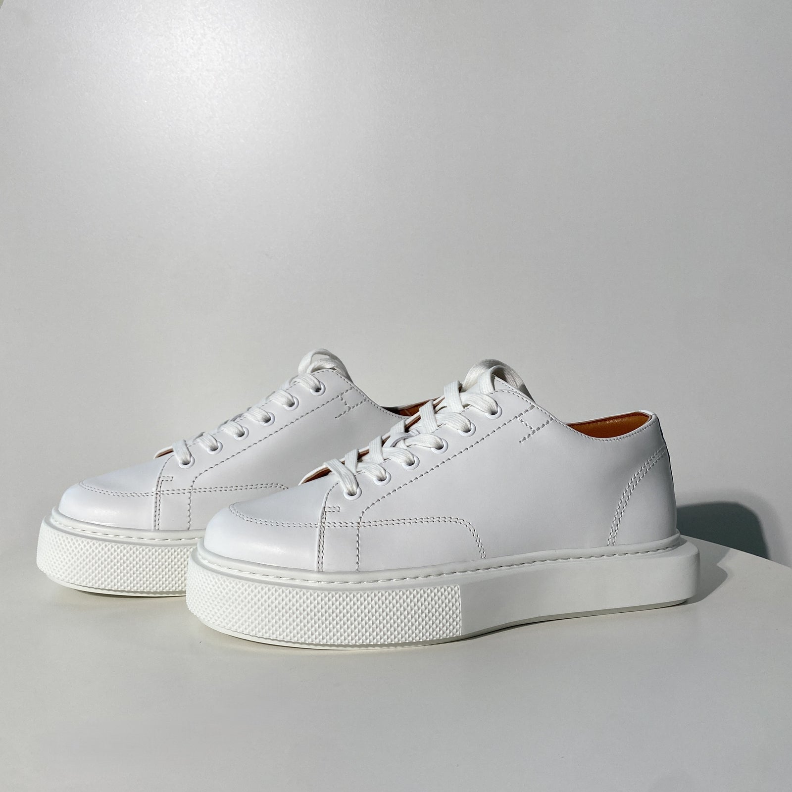 국내) 에르메스 하루 더비 스니커즈 화이트 42