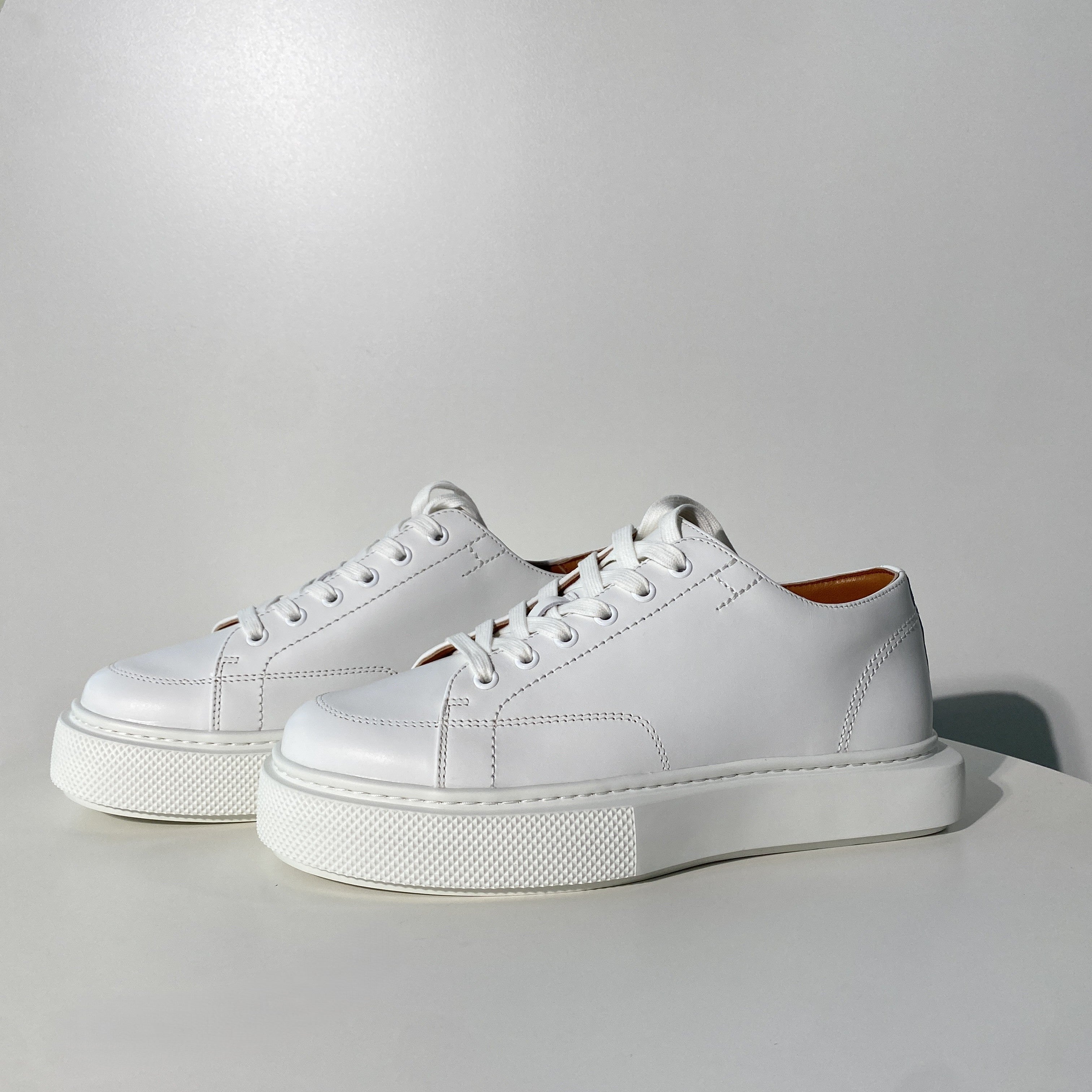 국내) 에르메스 하루 더비 스니커즈 화이트 42