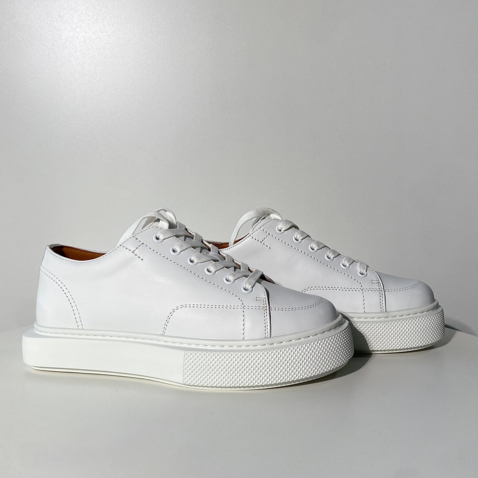 국내) 에르메스 하루 더비 스니커즈 화이트 42