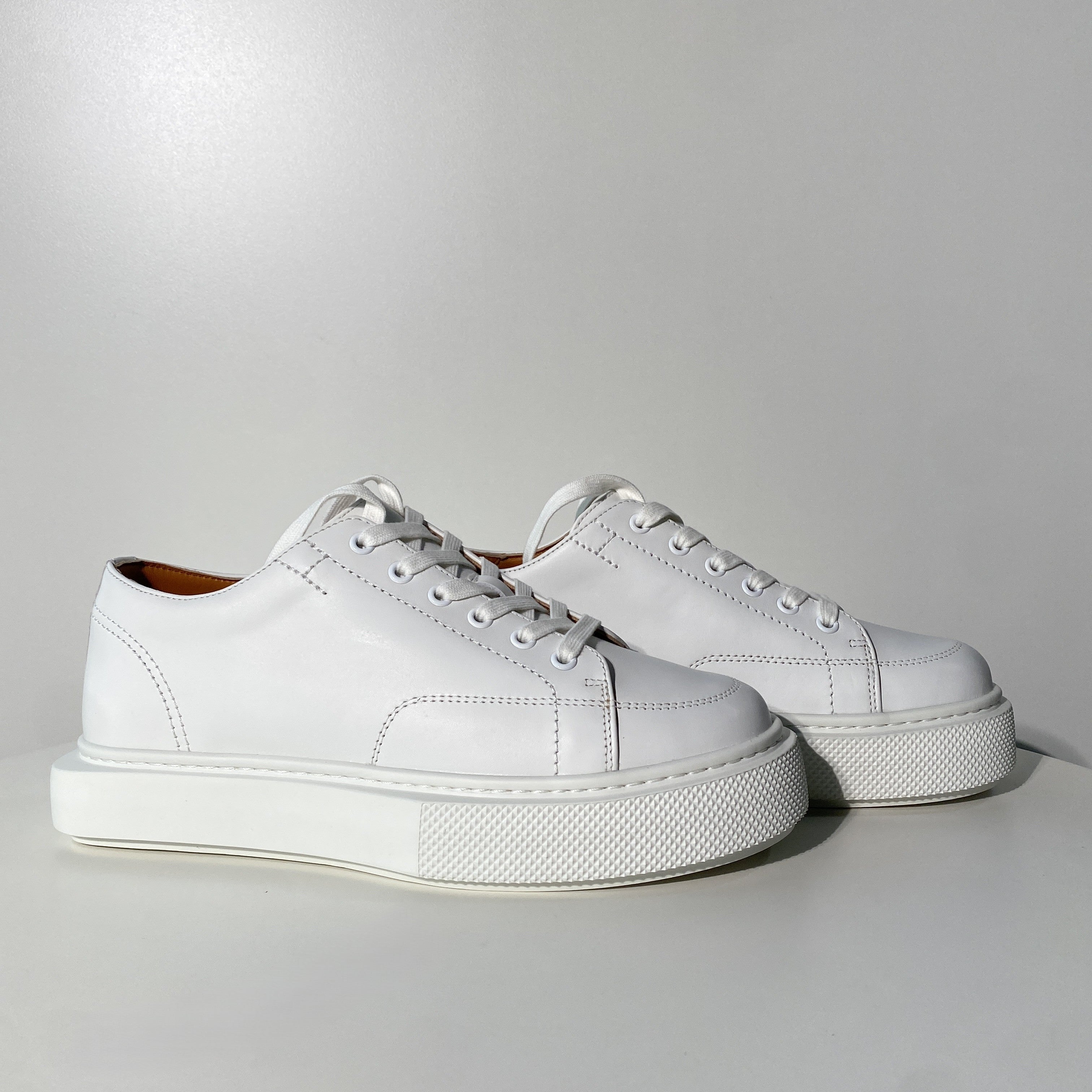 국내) 에르메스 하루 더비 스니커즈 화이트 42