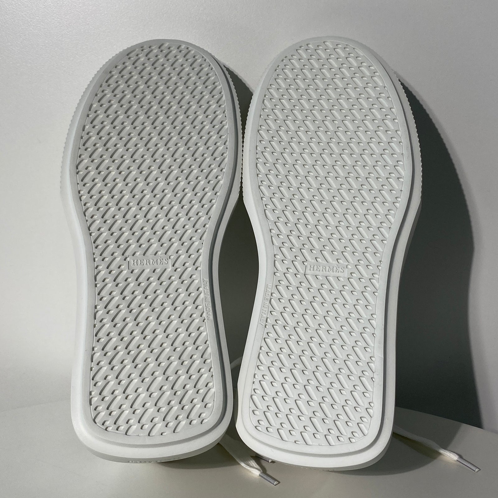 국내) 에르메스 하루 더비 스니커즈 화이트 42