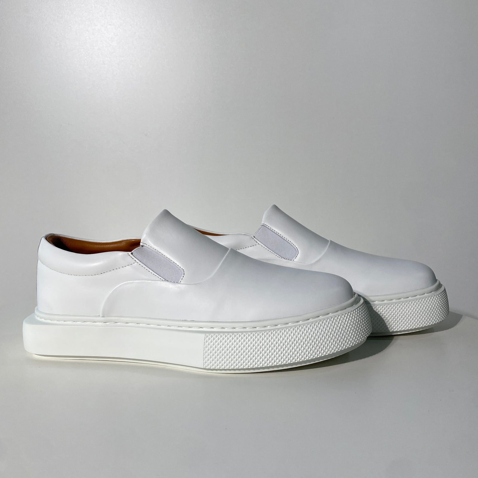 국내) 에르메스 히어로 로퍼 화이트 42