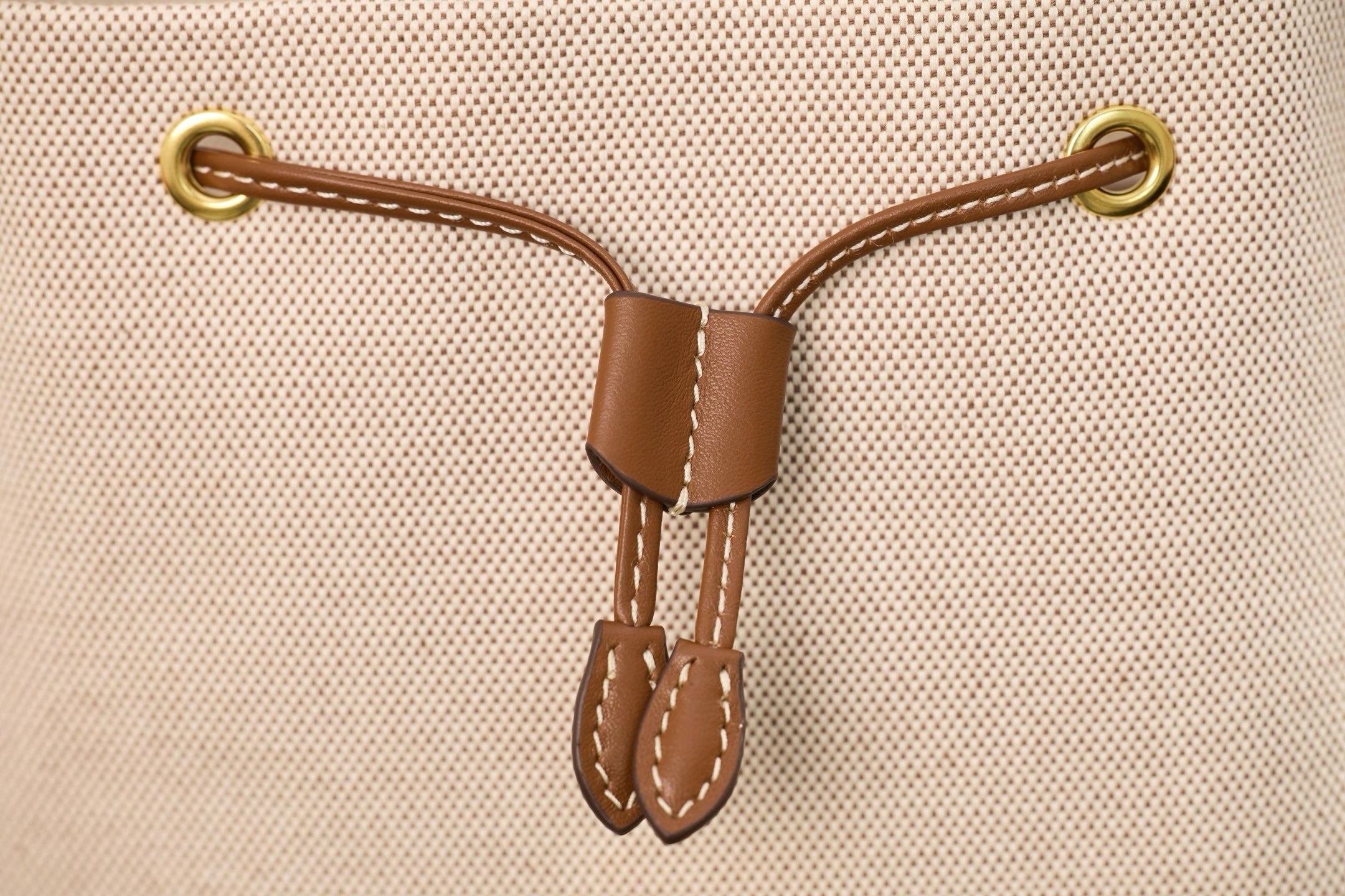 미우미우 캔버스 가죽 백팩 라지