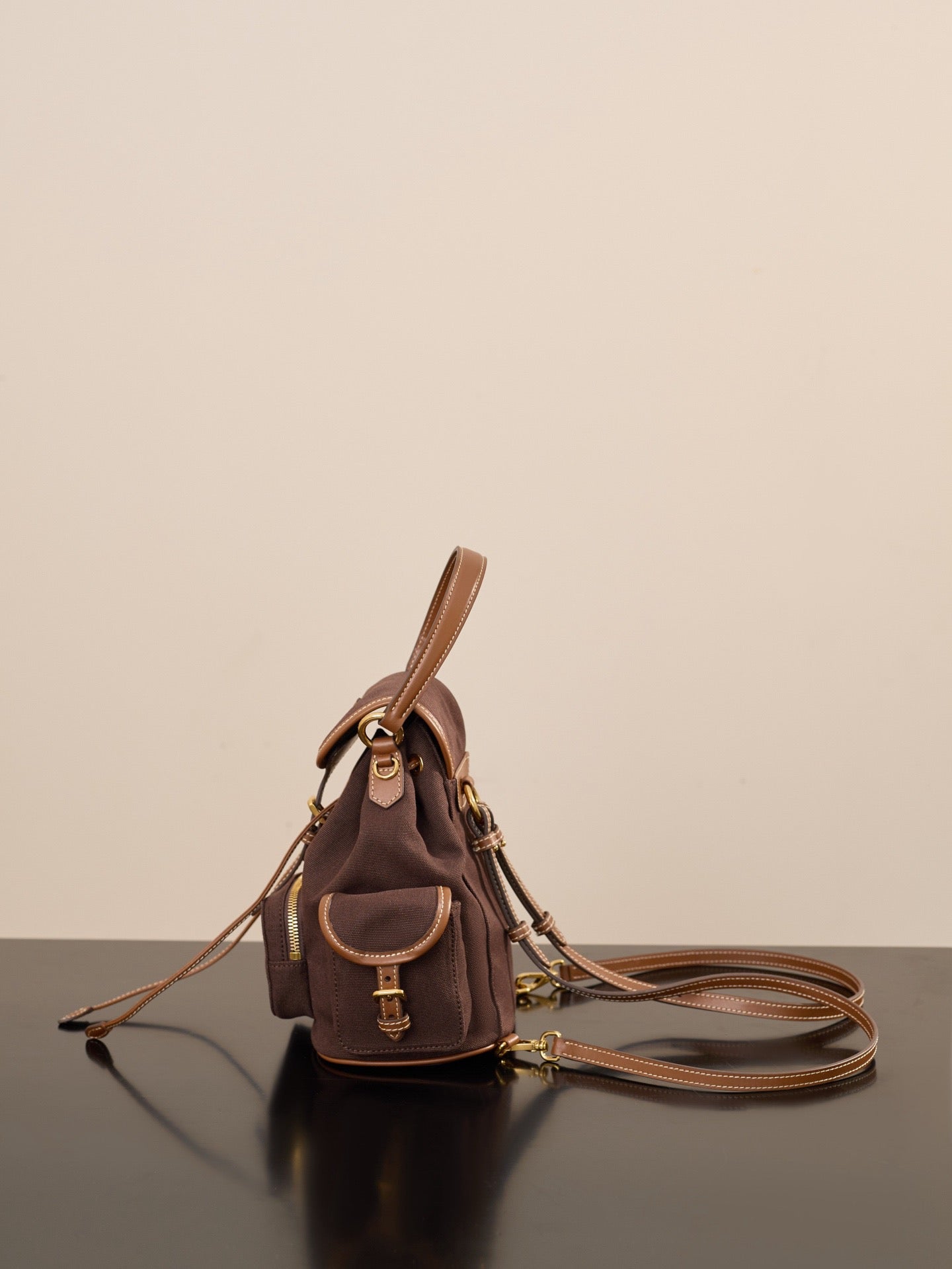 미우미우 캔버스 가죽 백팩 라지