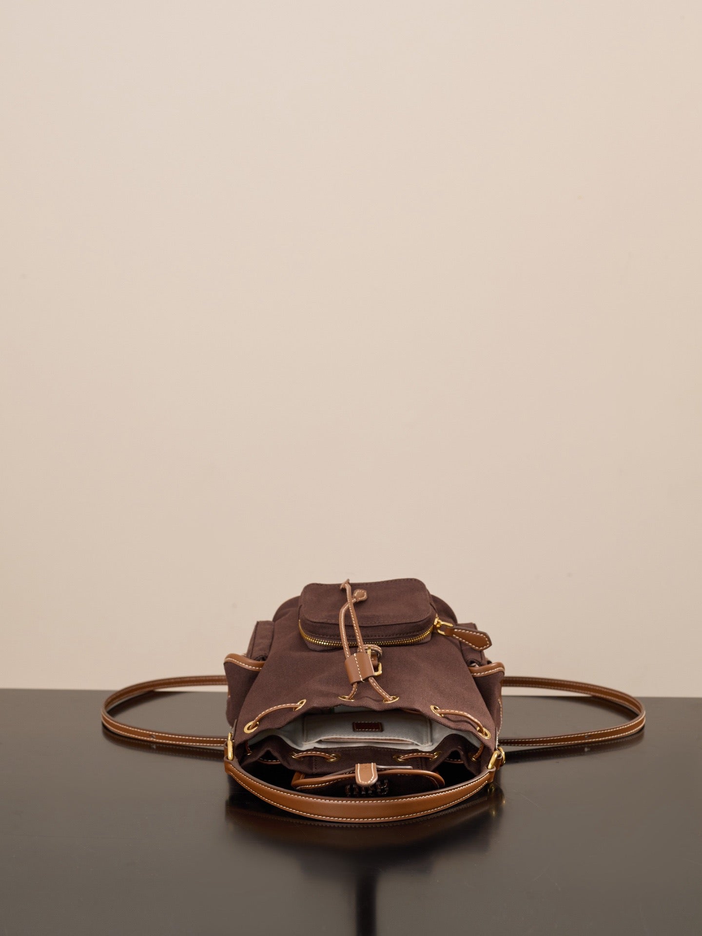 미우미우 캔버스 가죽 백팩 라지