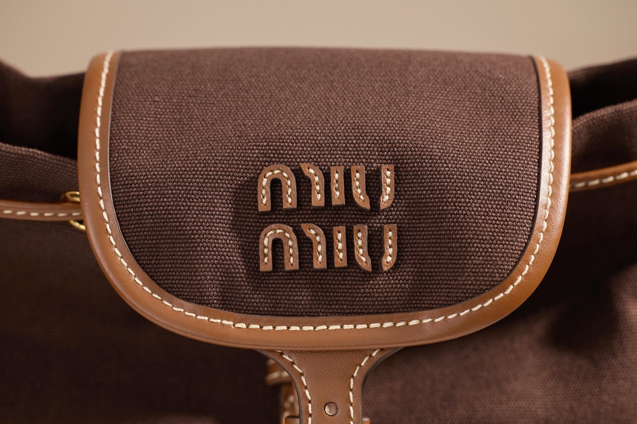 미우미우 캔버스 가죽 백팩 라지