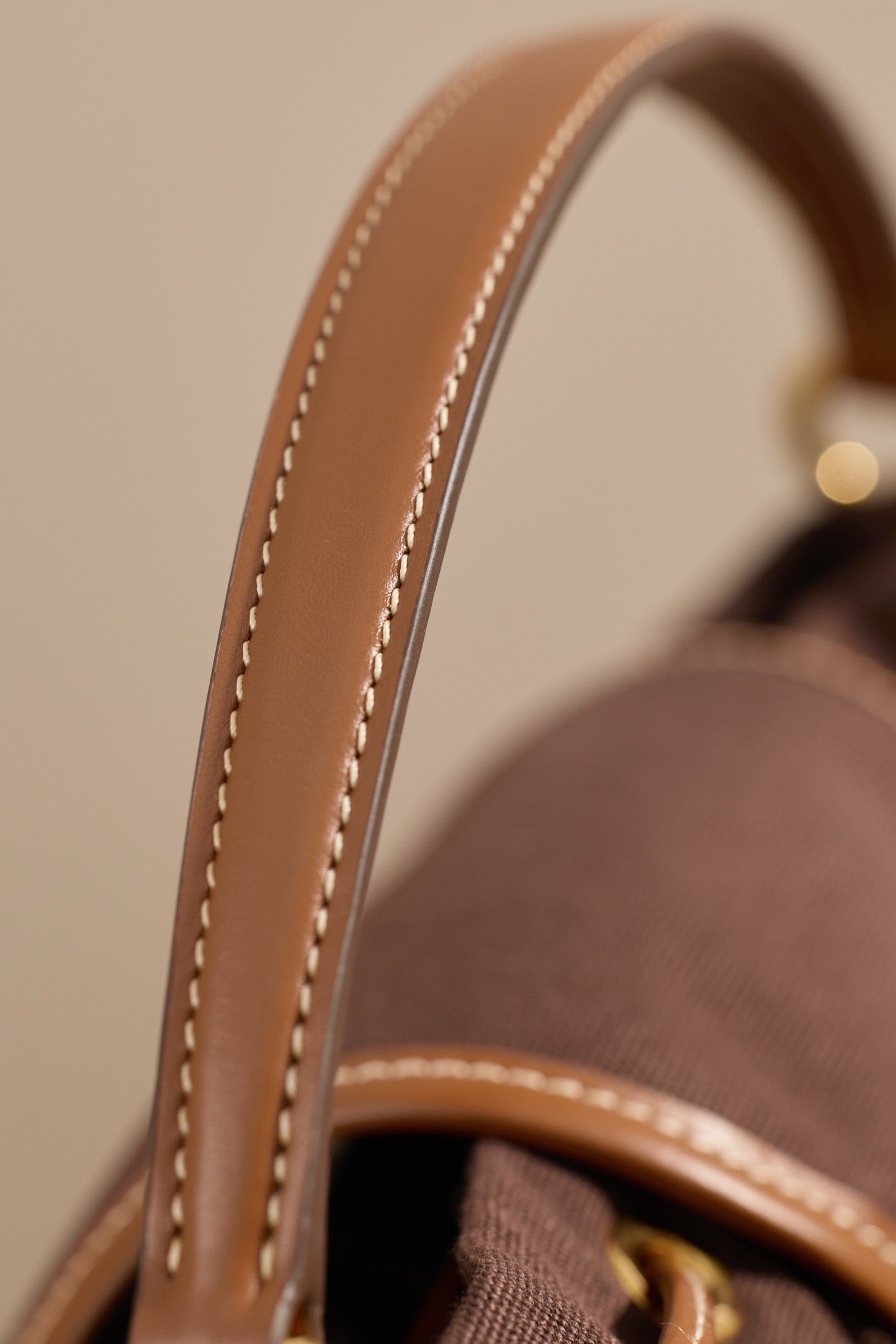 미우미우 캔버스 가죽 백팩 라지