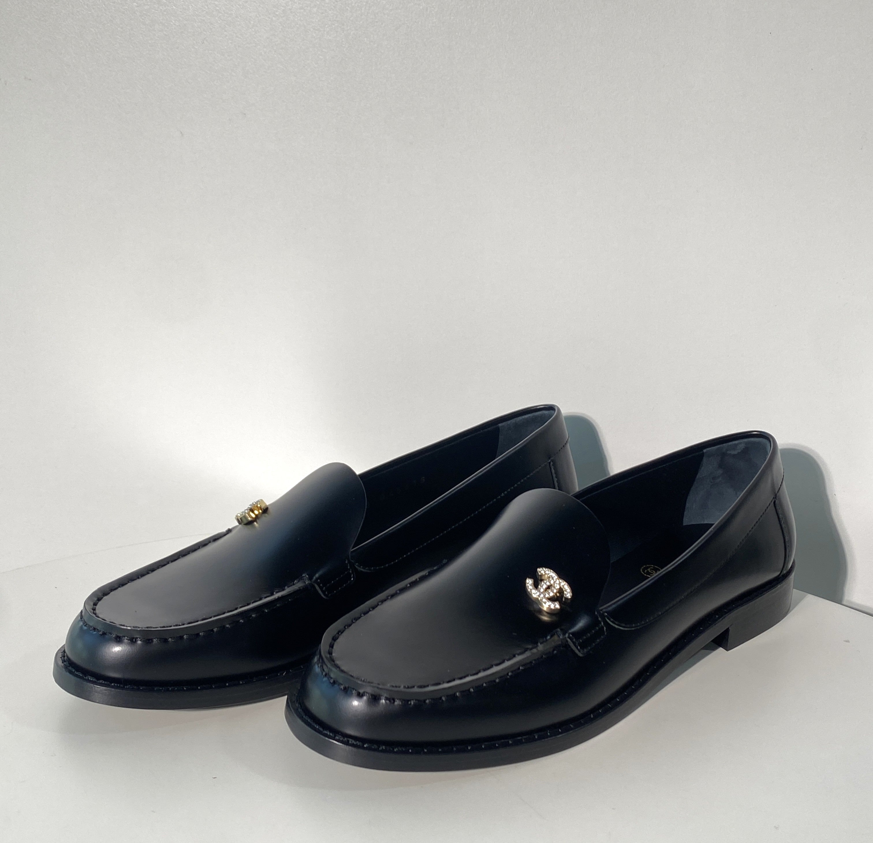 국내) 샤넬 cc 로고 로퍼 38