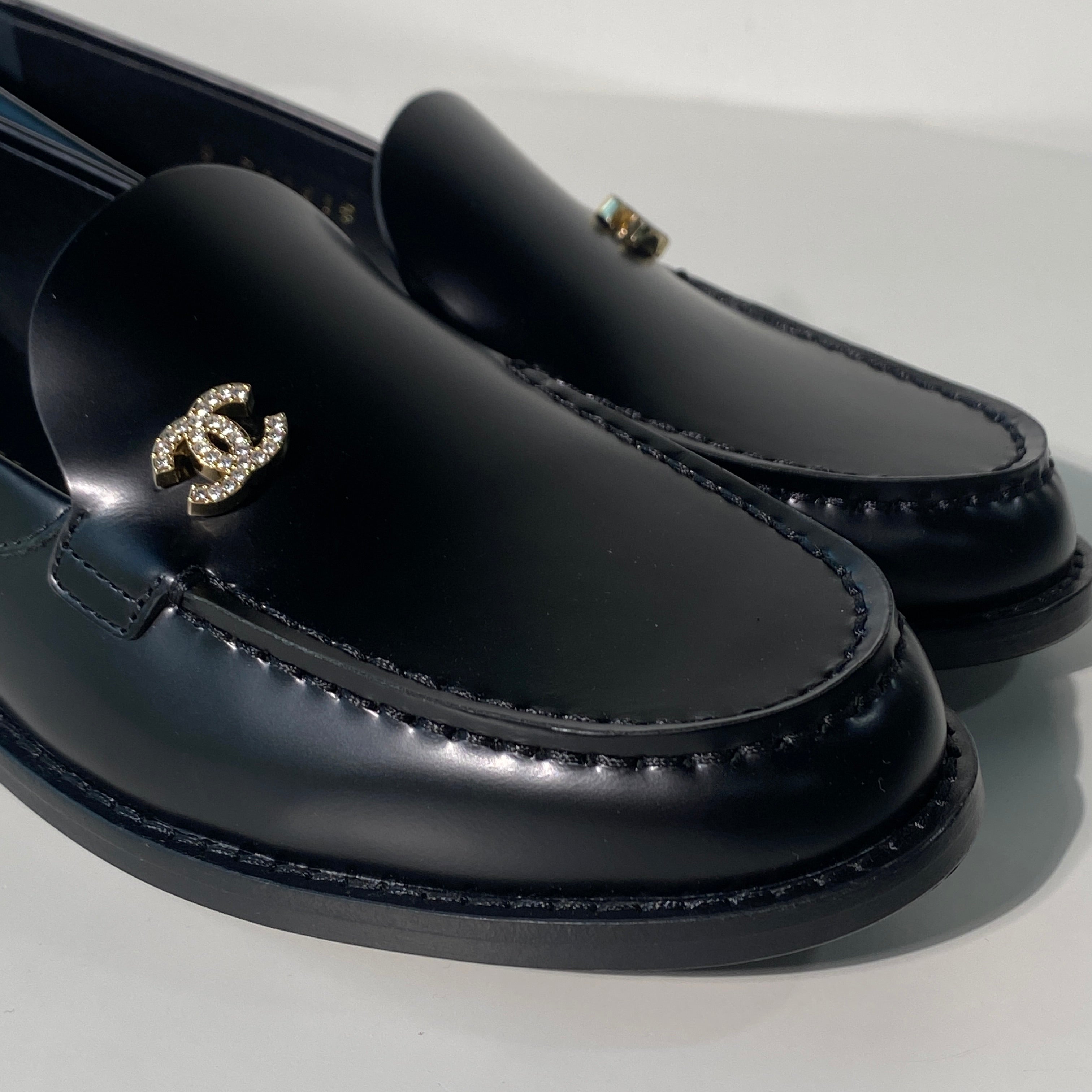 국내) 샤넬 cc 로고 로퍼 38