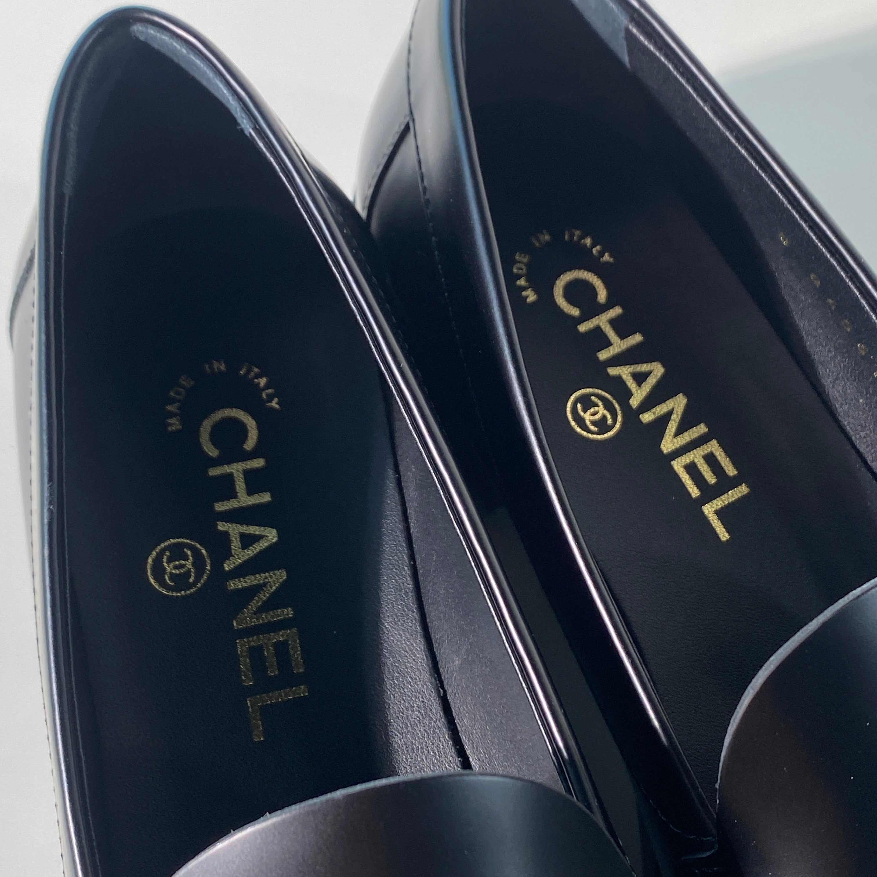 국내) 샤넬 cc 로고 로퍼 38