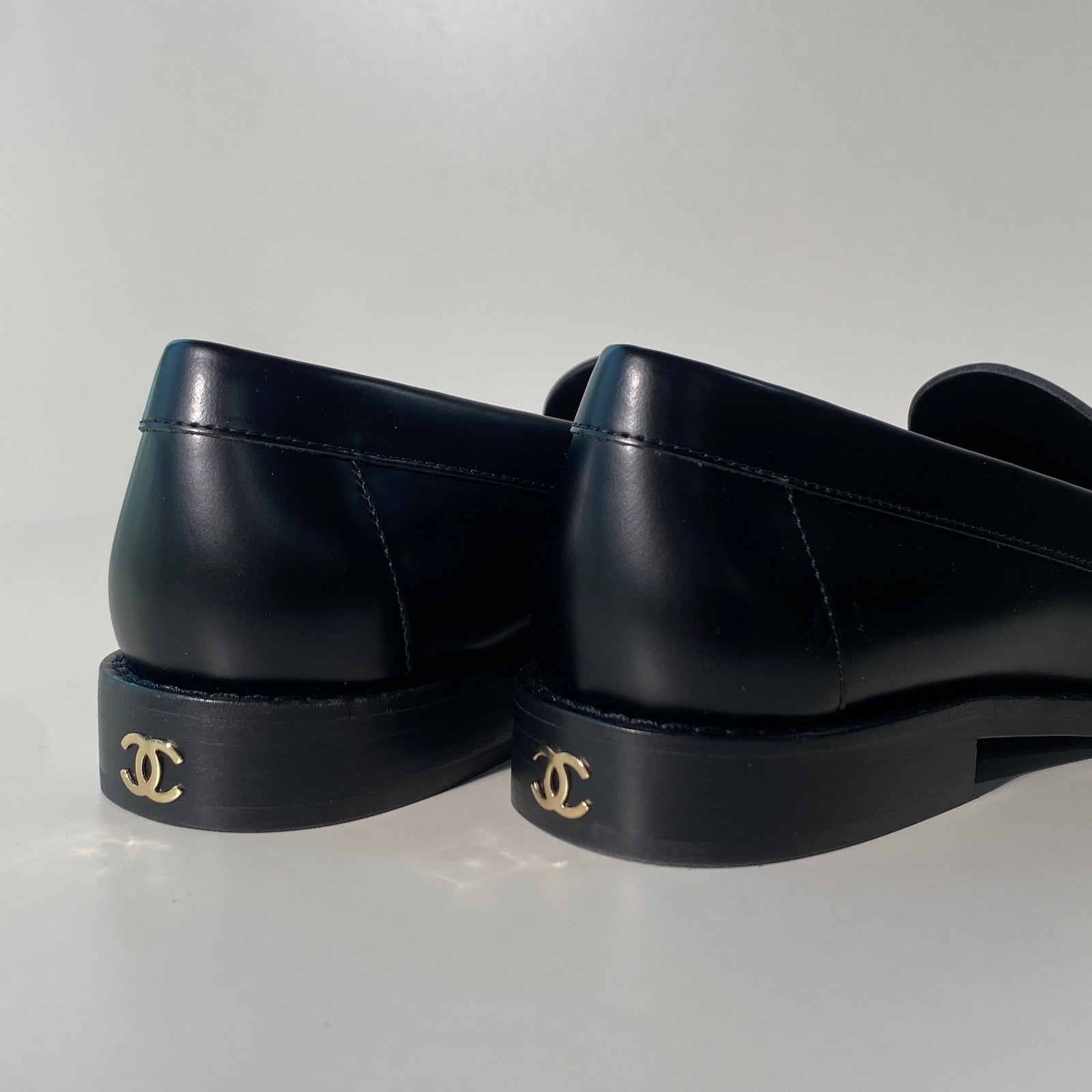 국내) 샤넬 cc 로고 로퍼 38