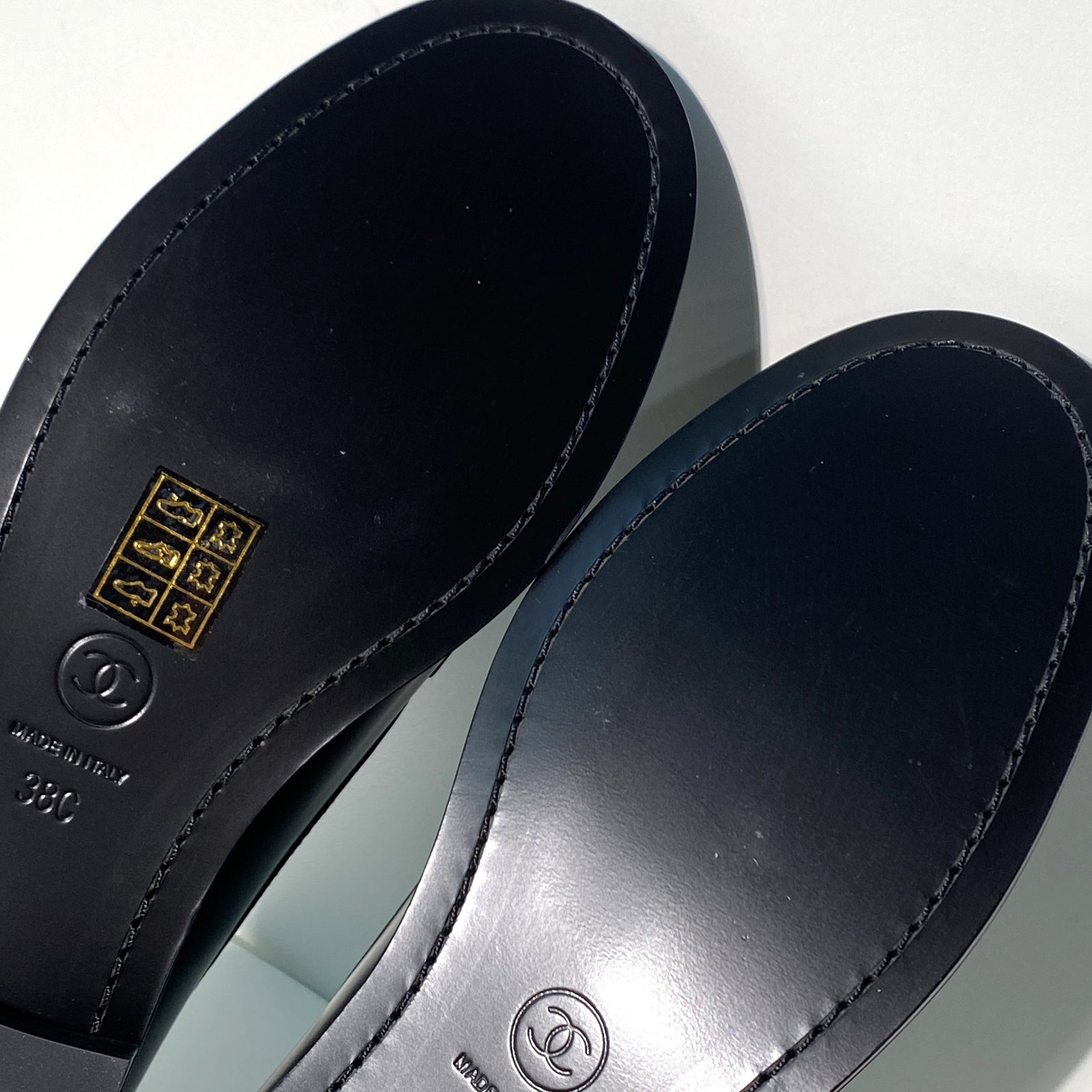 국내) 샤넬 cc 로고 로퍼 38