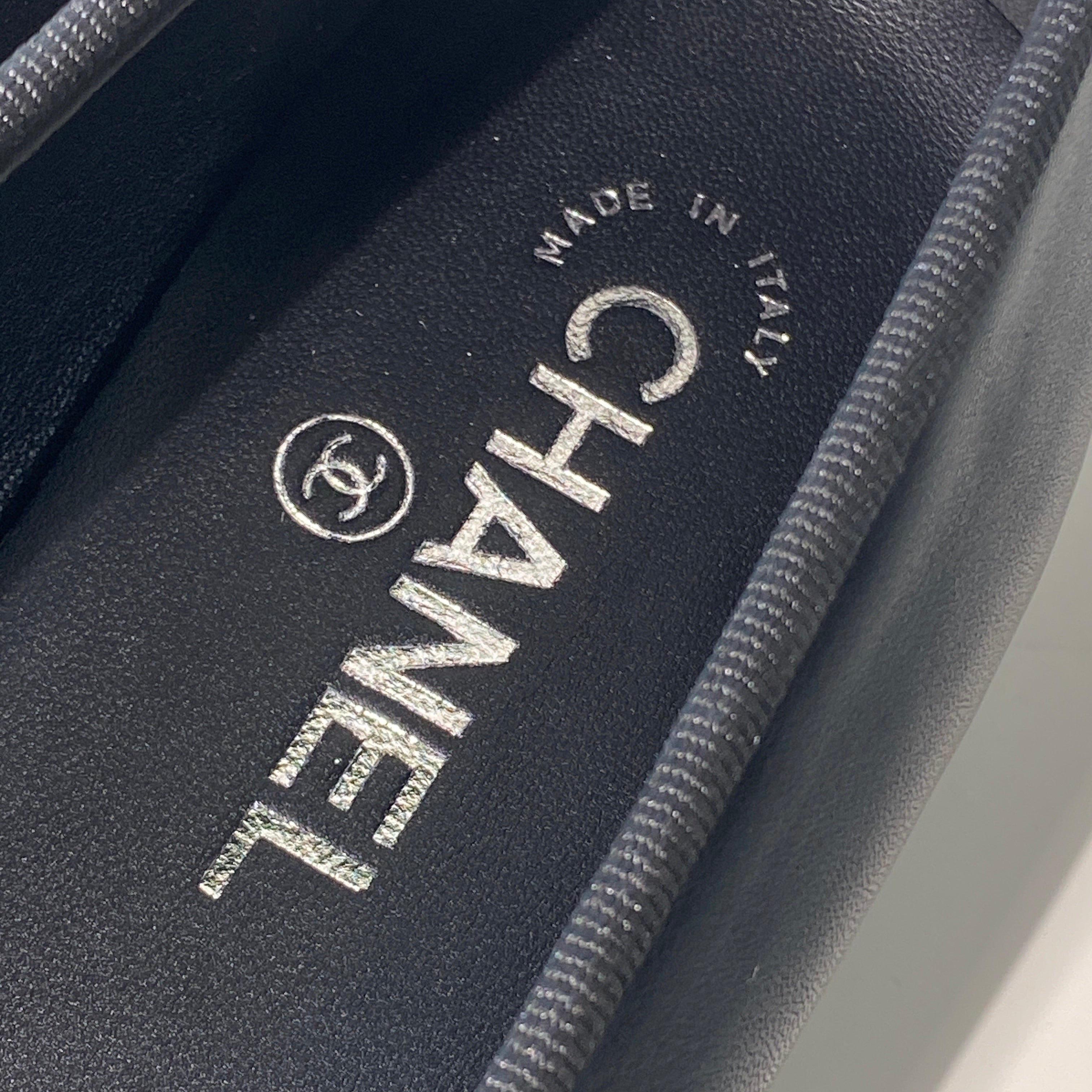 국내) 샤넬 발레리나 플랫 램스킨 / 블랙 39 (앞코 레더)