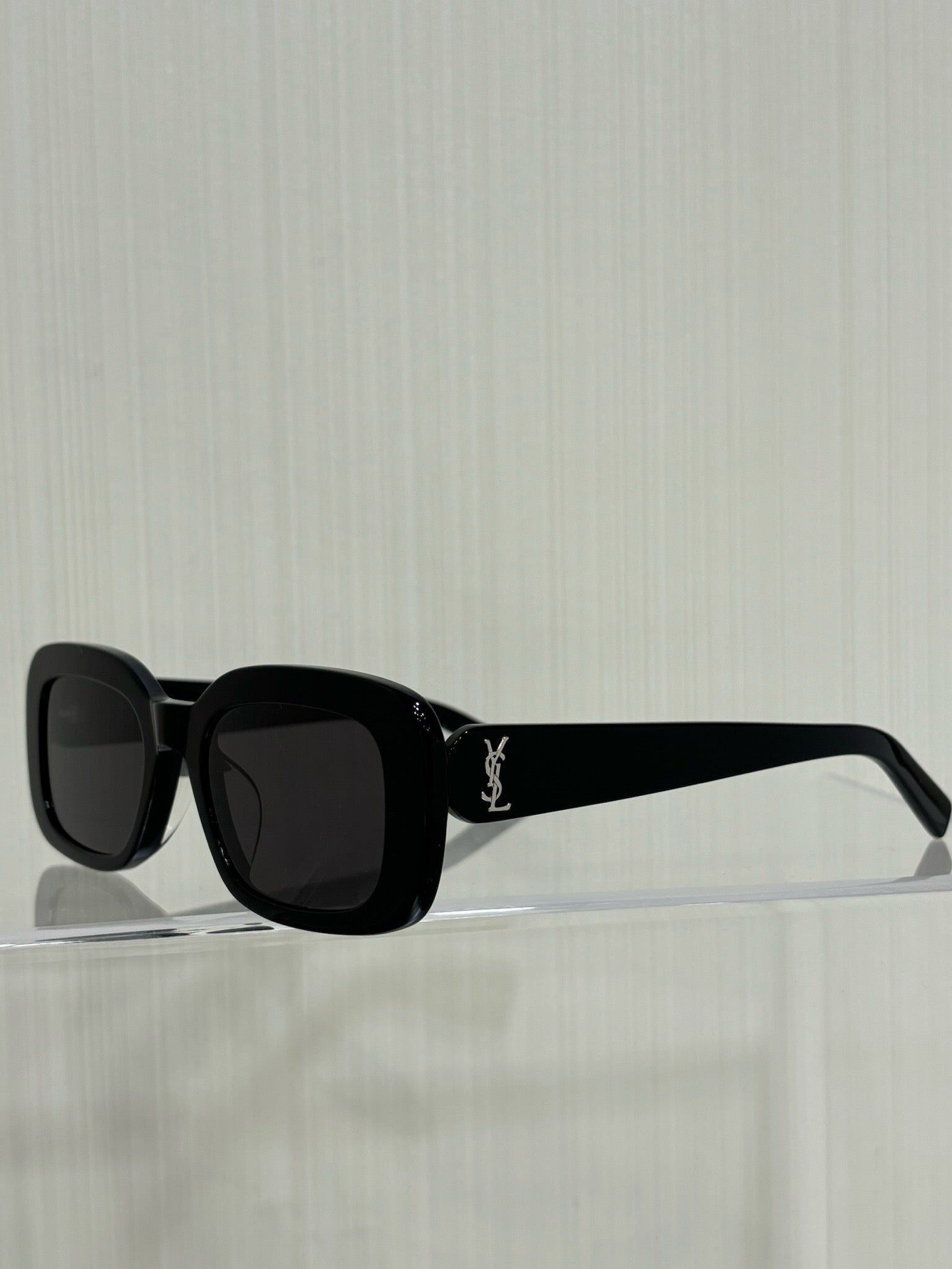 생로랑 선글라스 SL M130