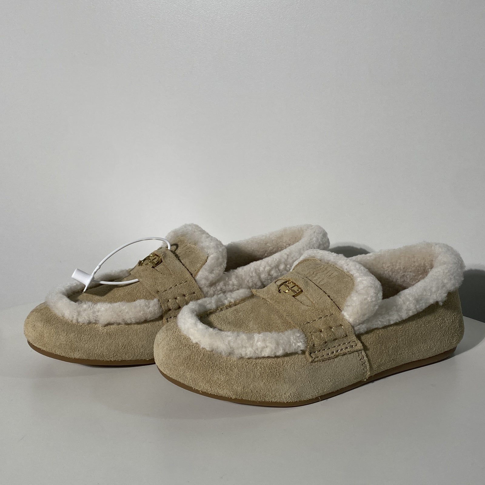 국내) 하자) 미우미우 스웨이드 로퍼 37