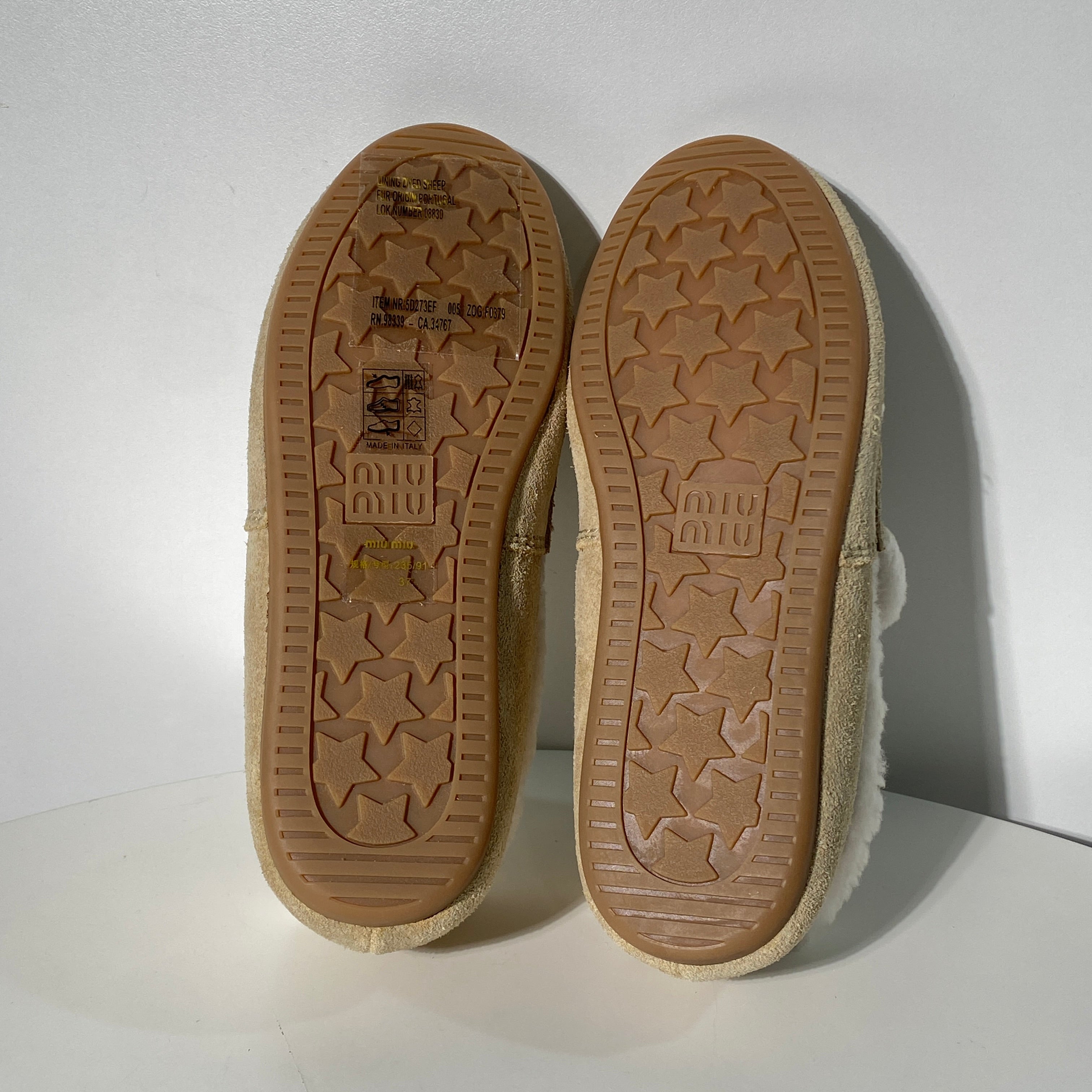 국내) 하자) 미우미우 스웨이드 로퍼 37